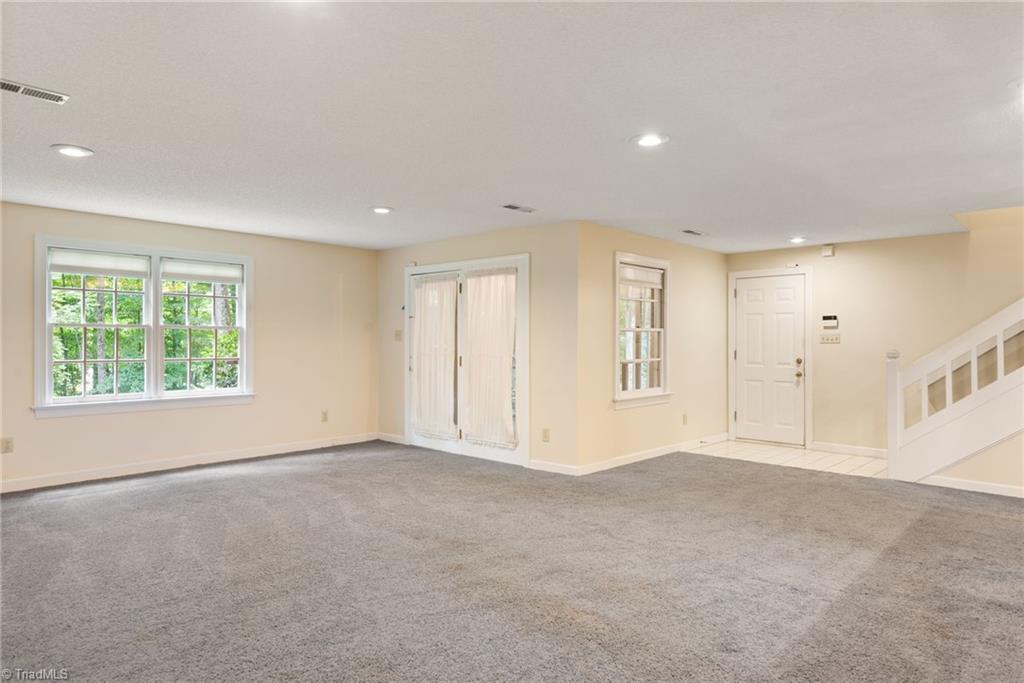 5021 Meadow Hill Court, Winston-Salem