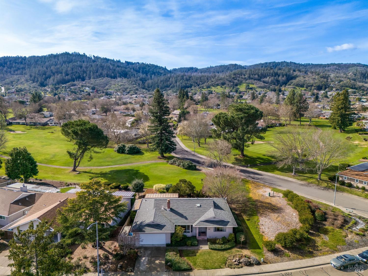 8891 Oakmont Drive