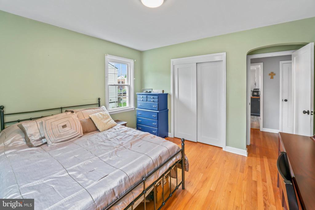 438 HUTCHINSON TERRACE