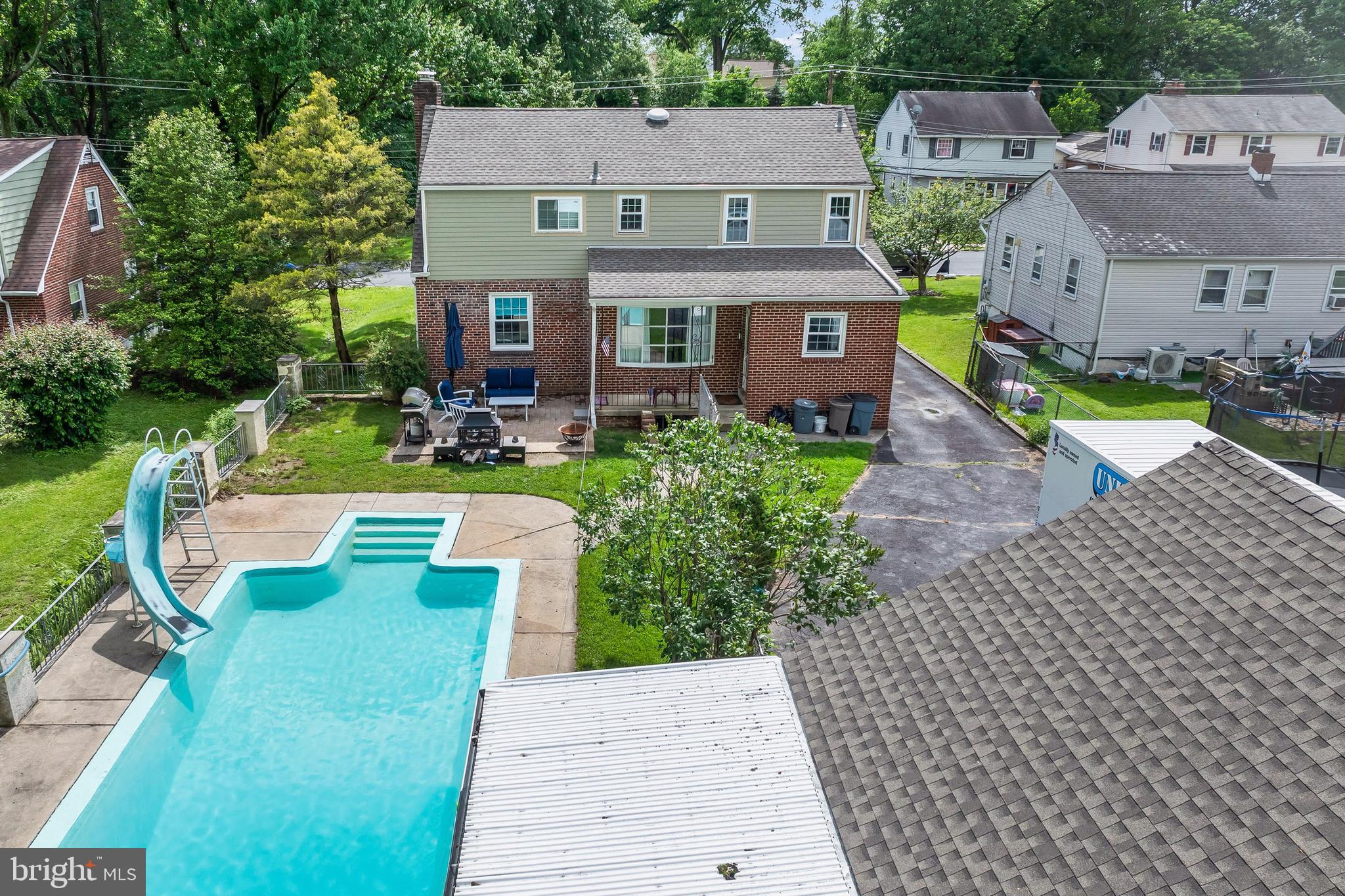 438 HUTCHINSON TERRACE