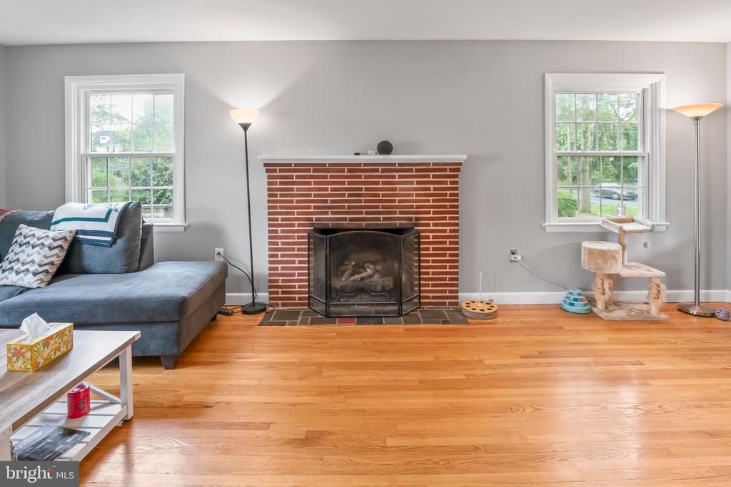 438 HUTCHINSON TERRACE