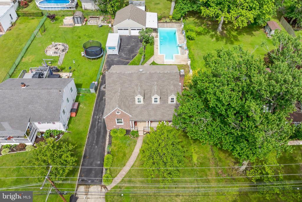 438 HUTCHINSON TERRACE