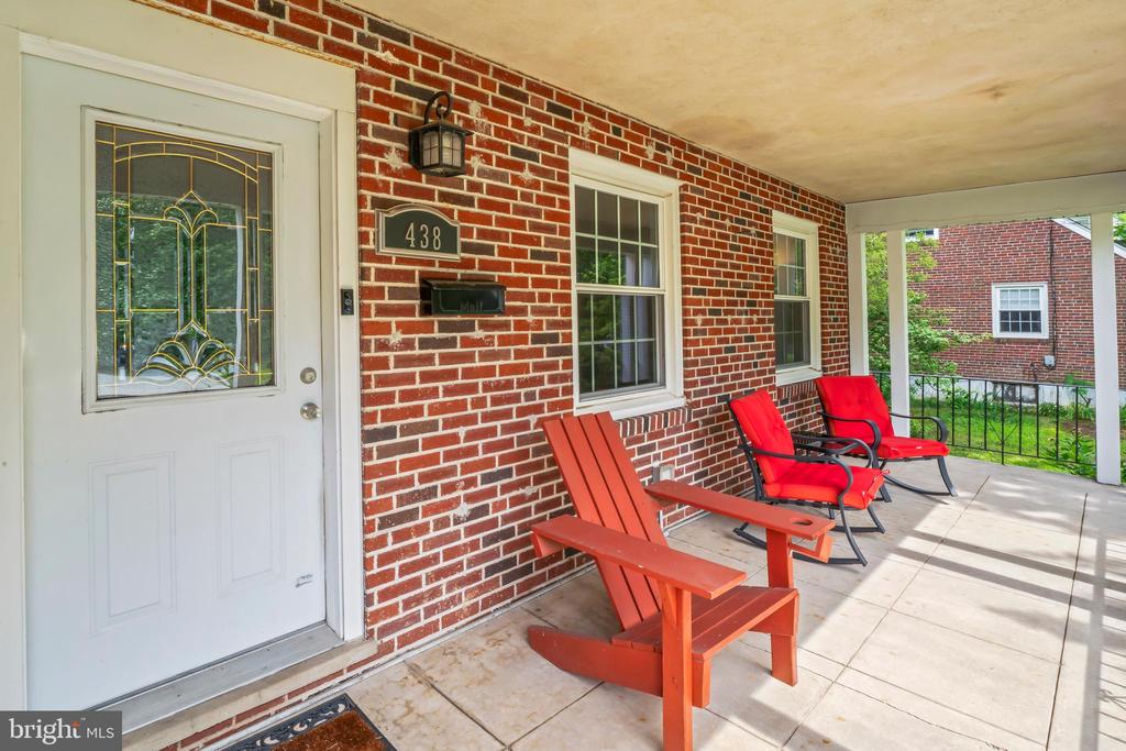438 HUTCHINSON TERRACE