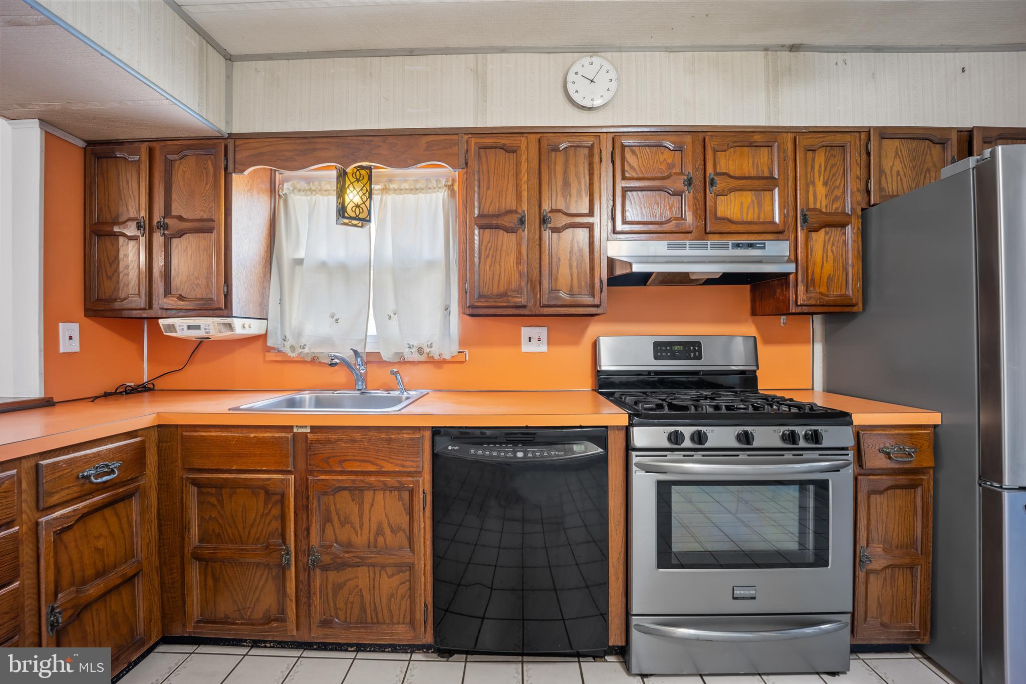 1304 BULLENS LANE
