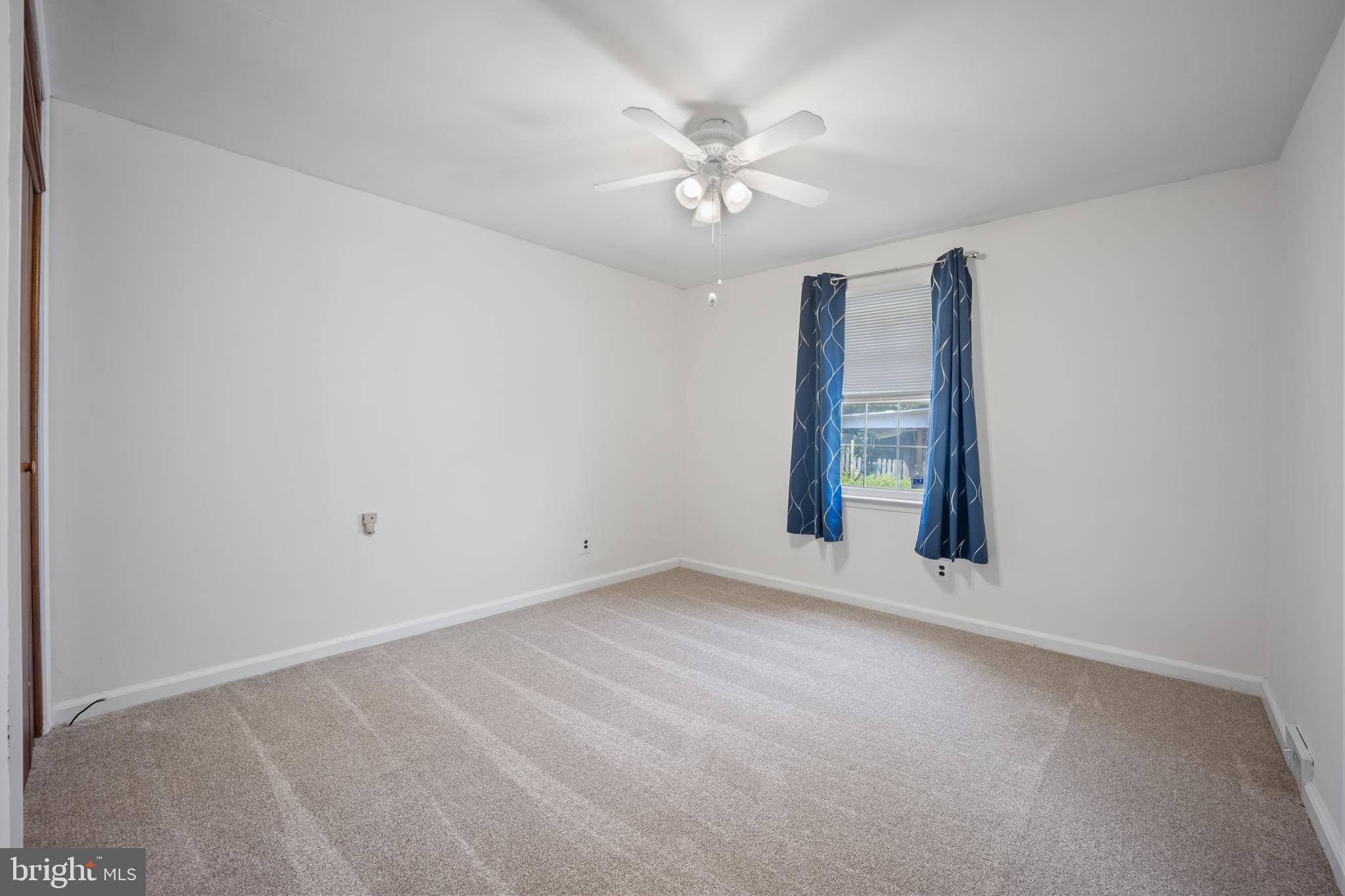 1304 BULLENS LANE