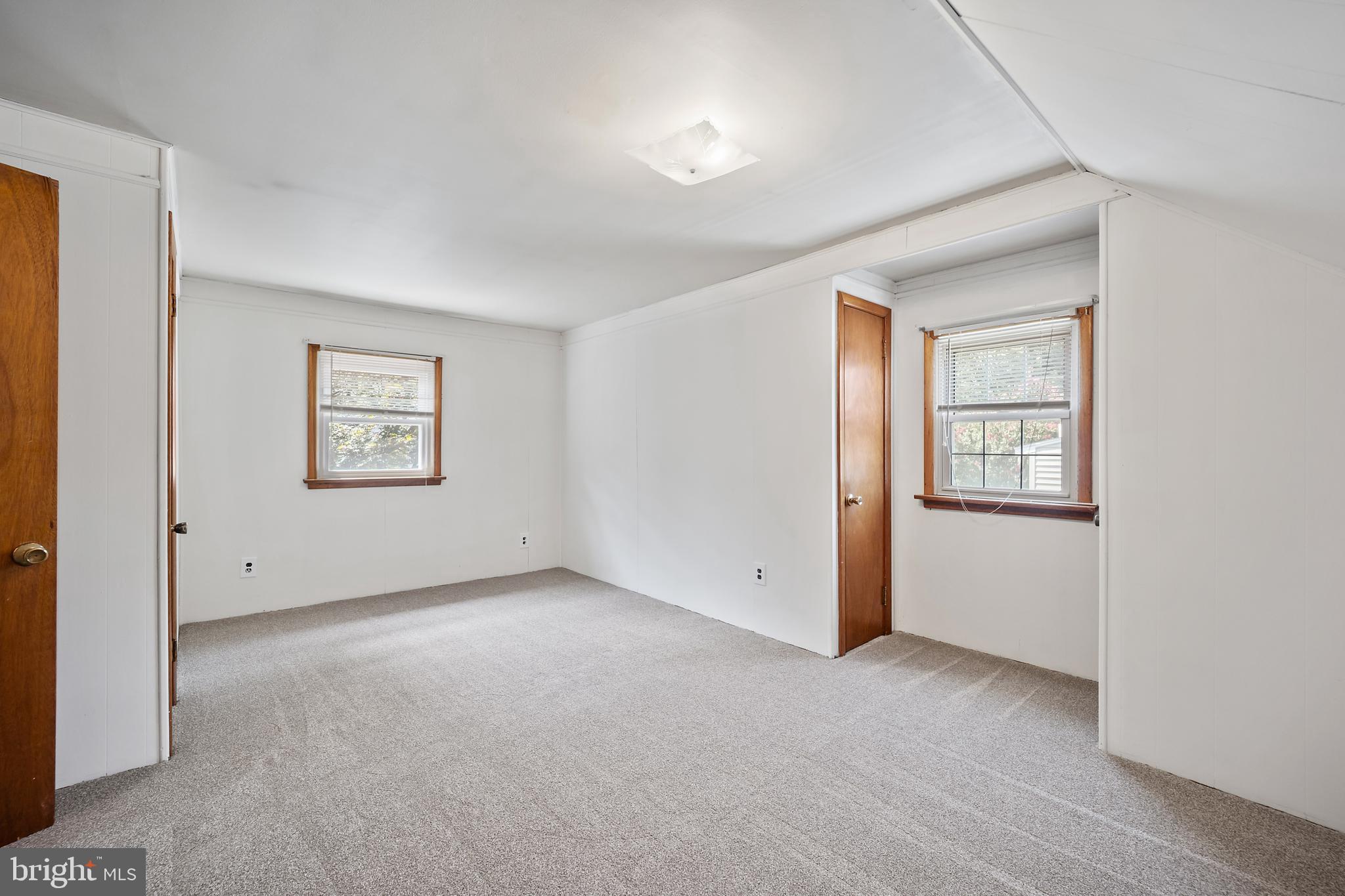 1304 BULLENS LANE