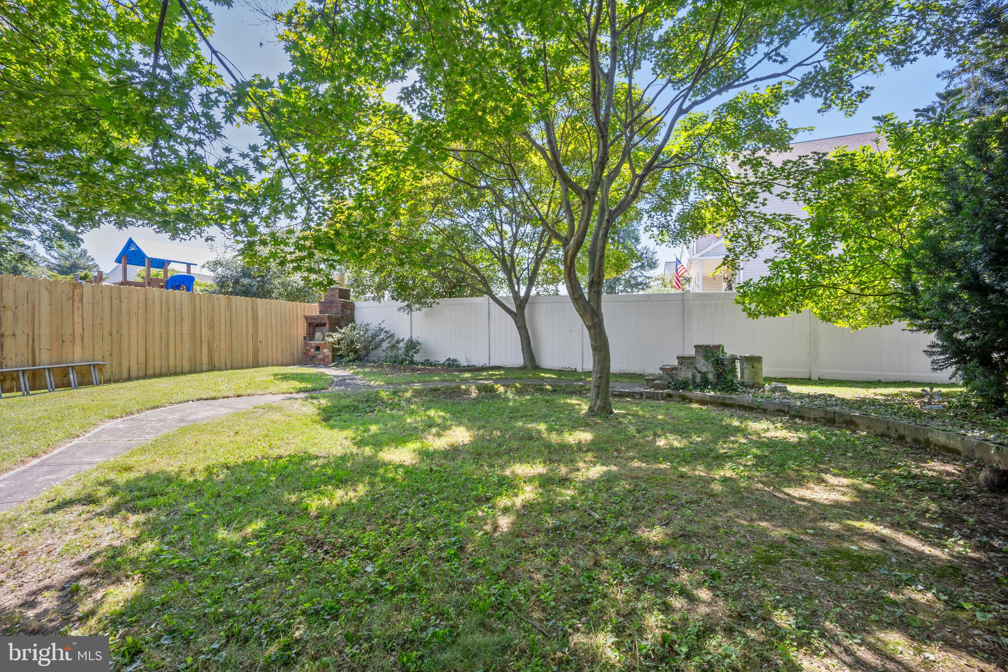 1304 BULLENS LANE