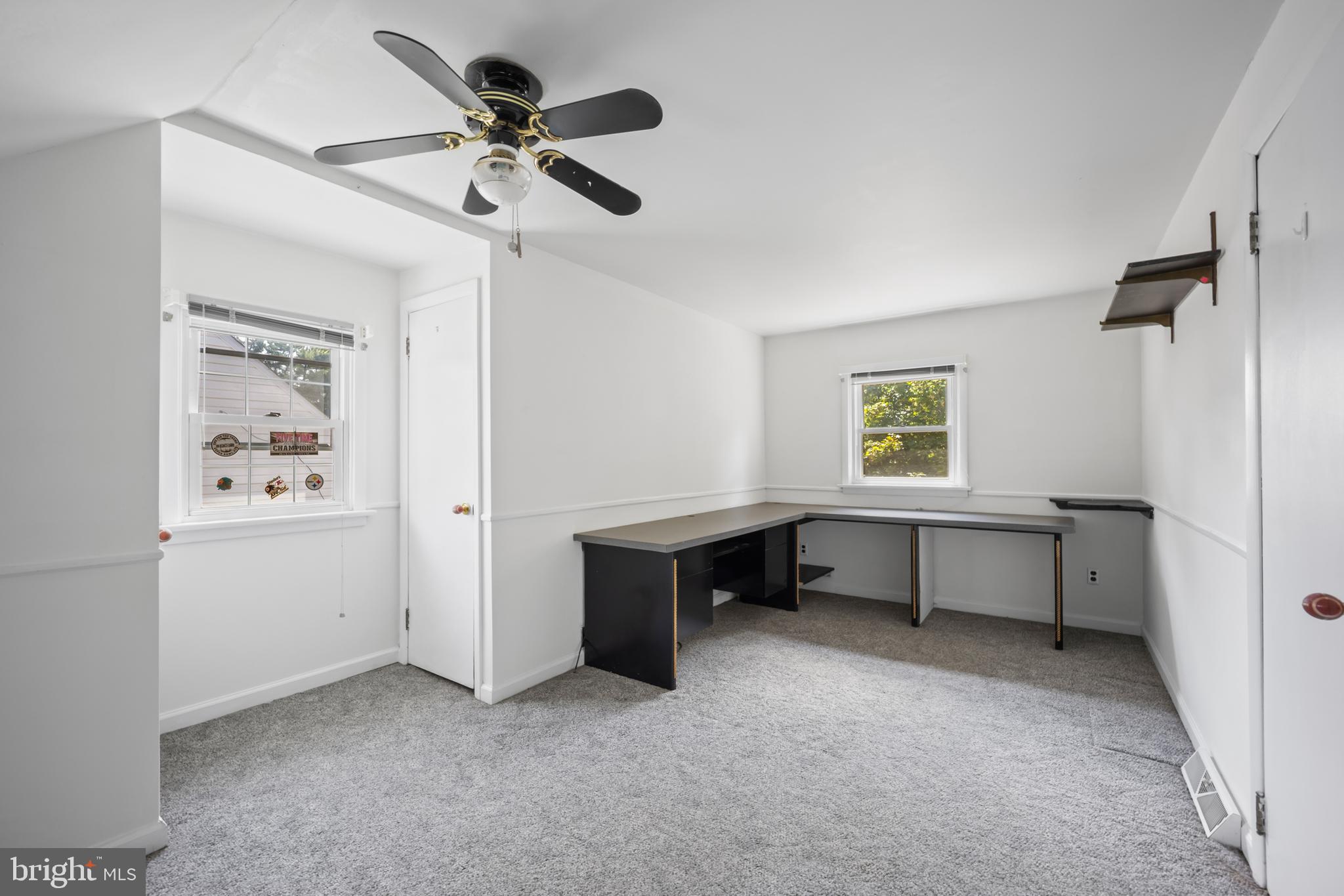 1304 BULLENS LANE