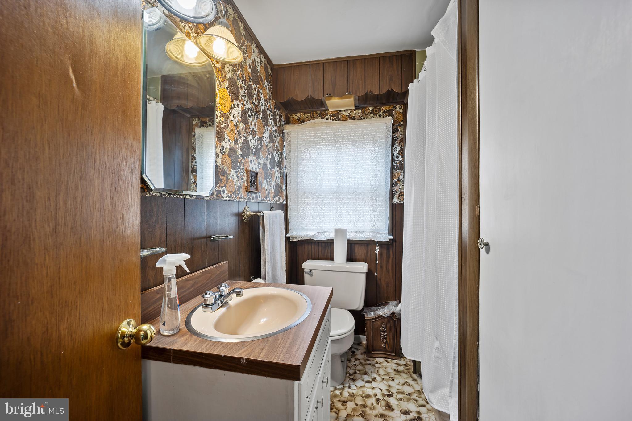 1304 BULLENS LANE
