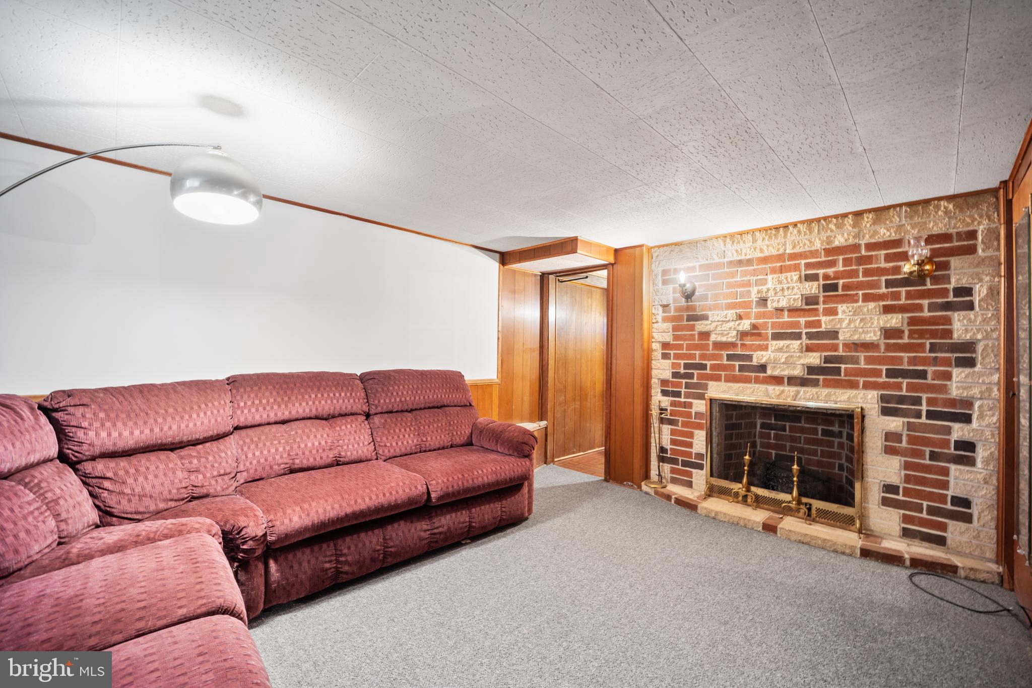 1304 BULLENS LANE