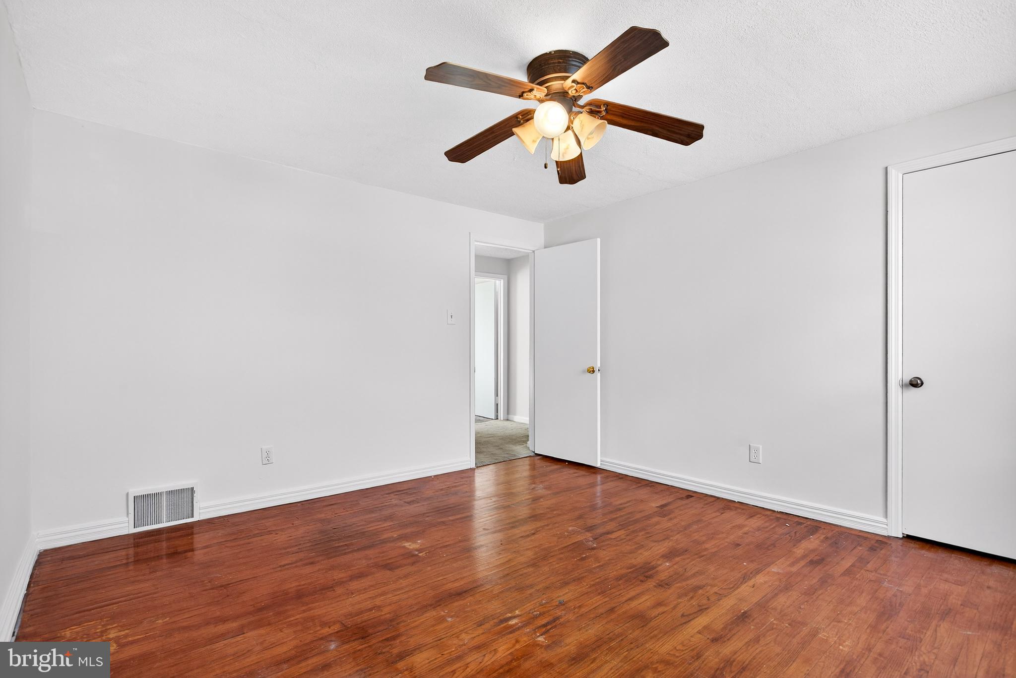 1062 TAYLOR DRIVE