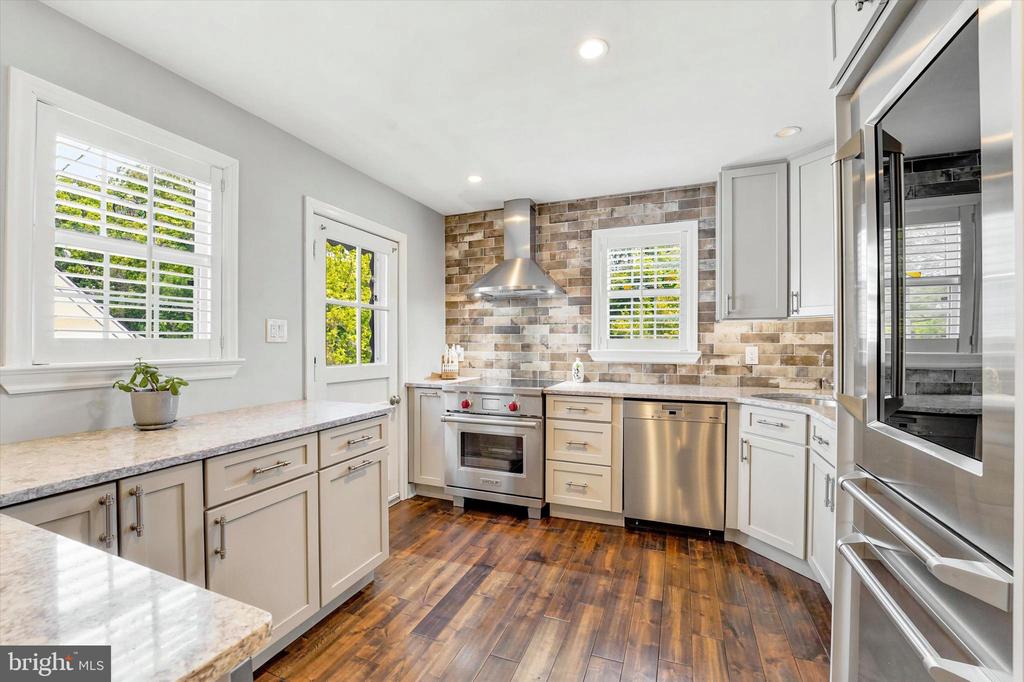 103 W 8TH STREET