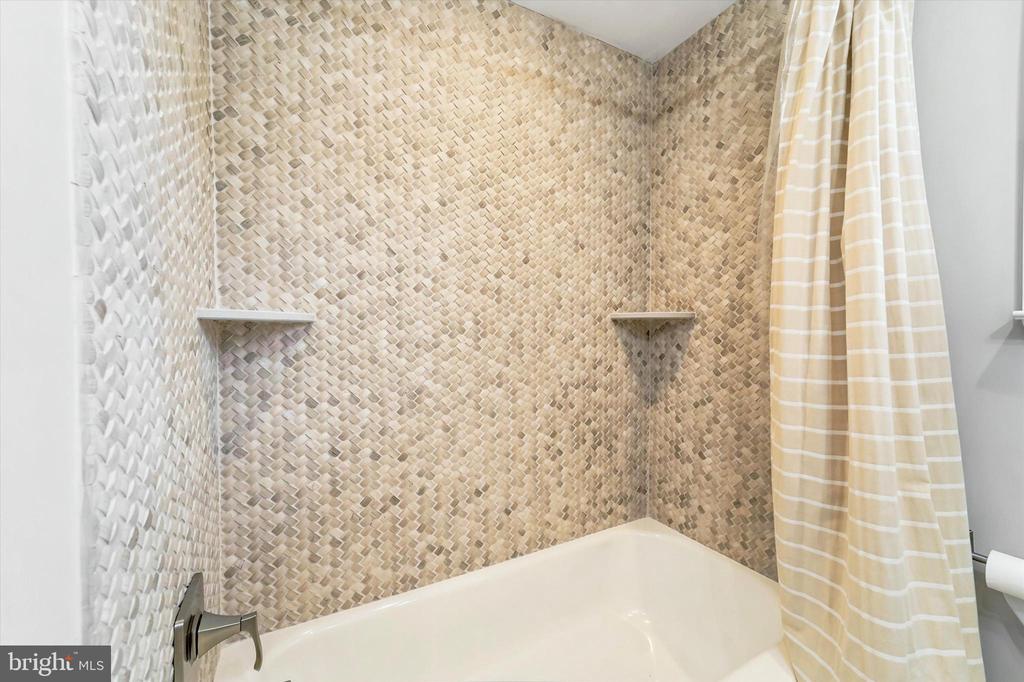 103 W 8TH STREET