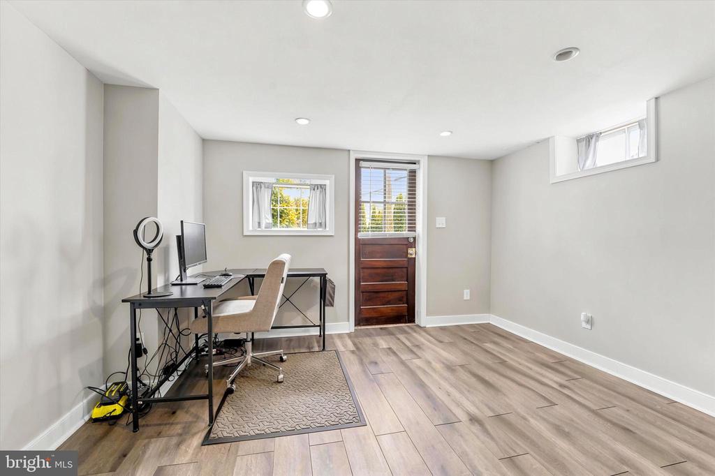 103 W 8TH STREET