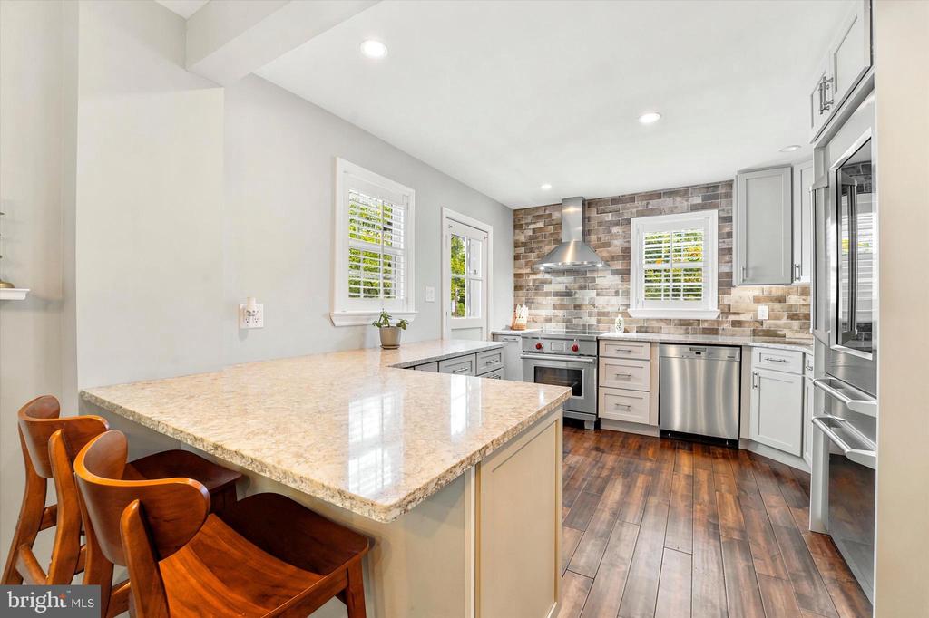 103 W 8TH STREET