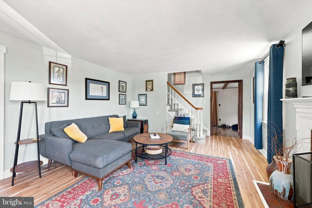 442 THATCHER ROAD
