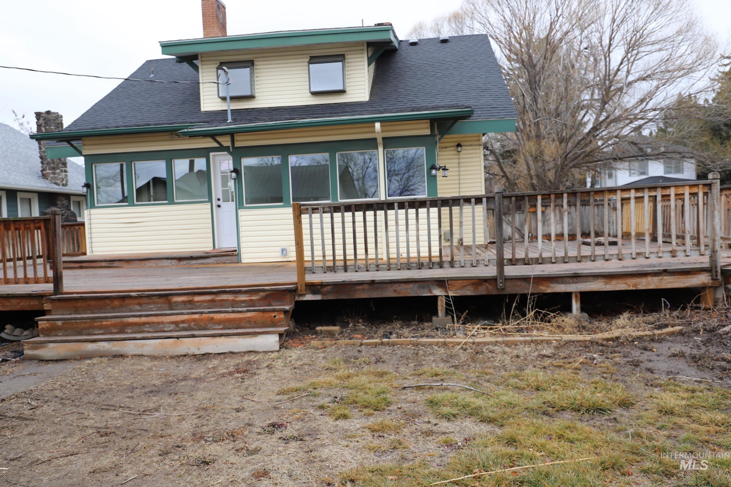 151 7th Avenue North