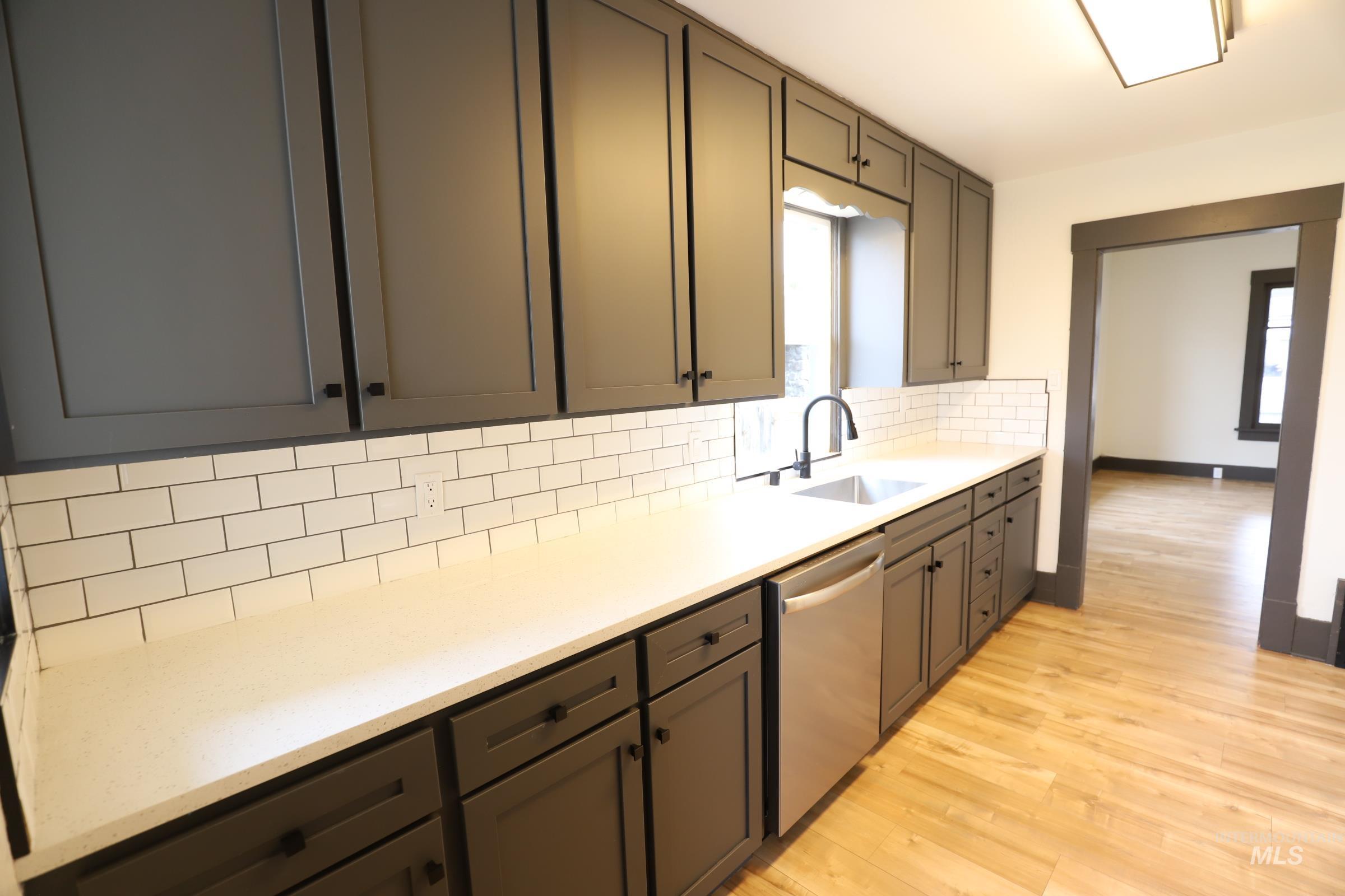 151 7th Avenue North