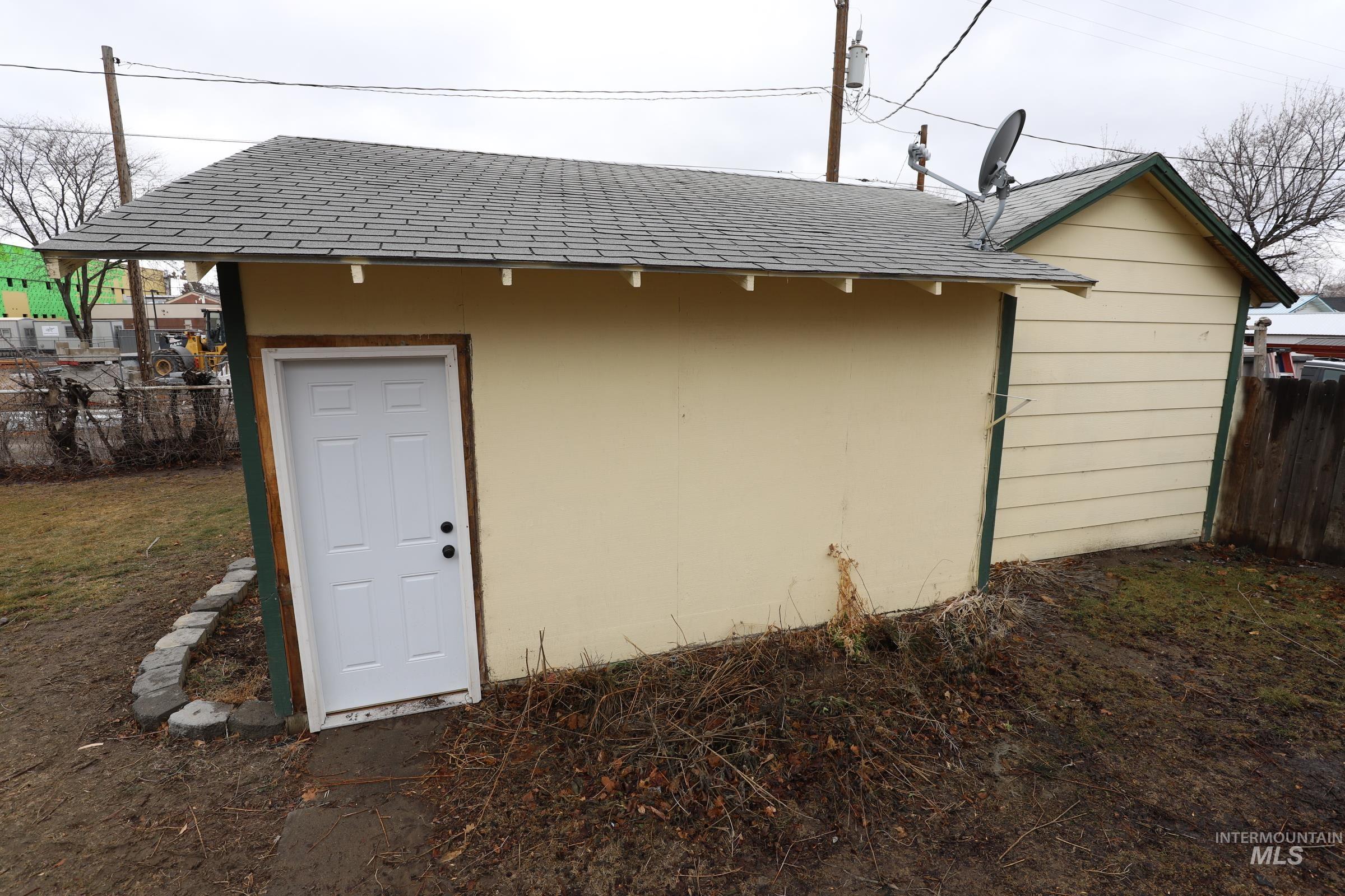 151 7th Avenue North