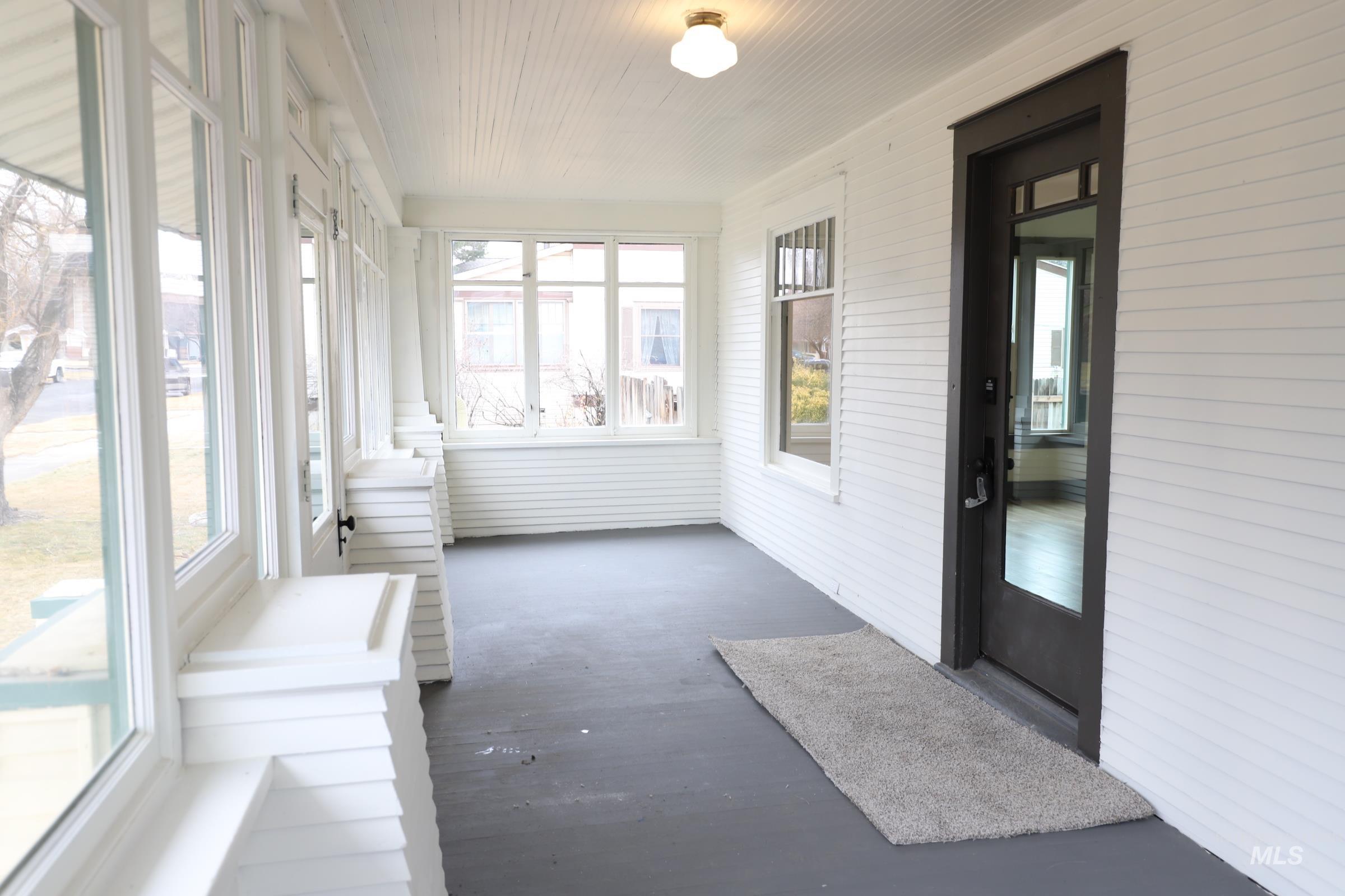 151 7th Avenue North