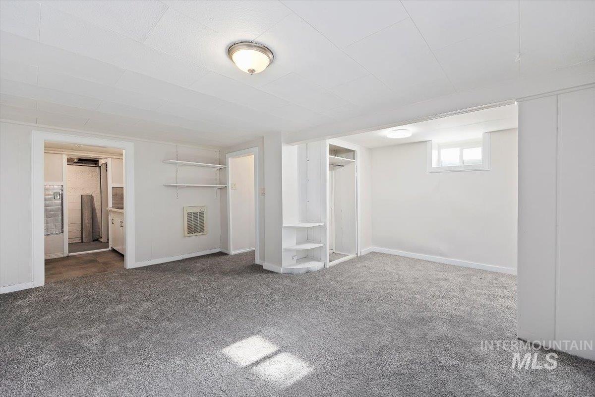 312 N 6th Ave