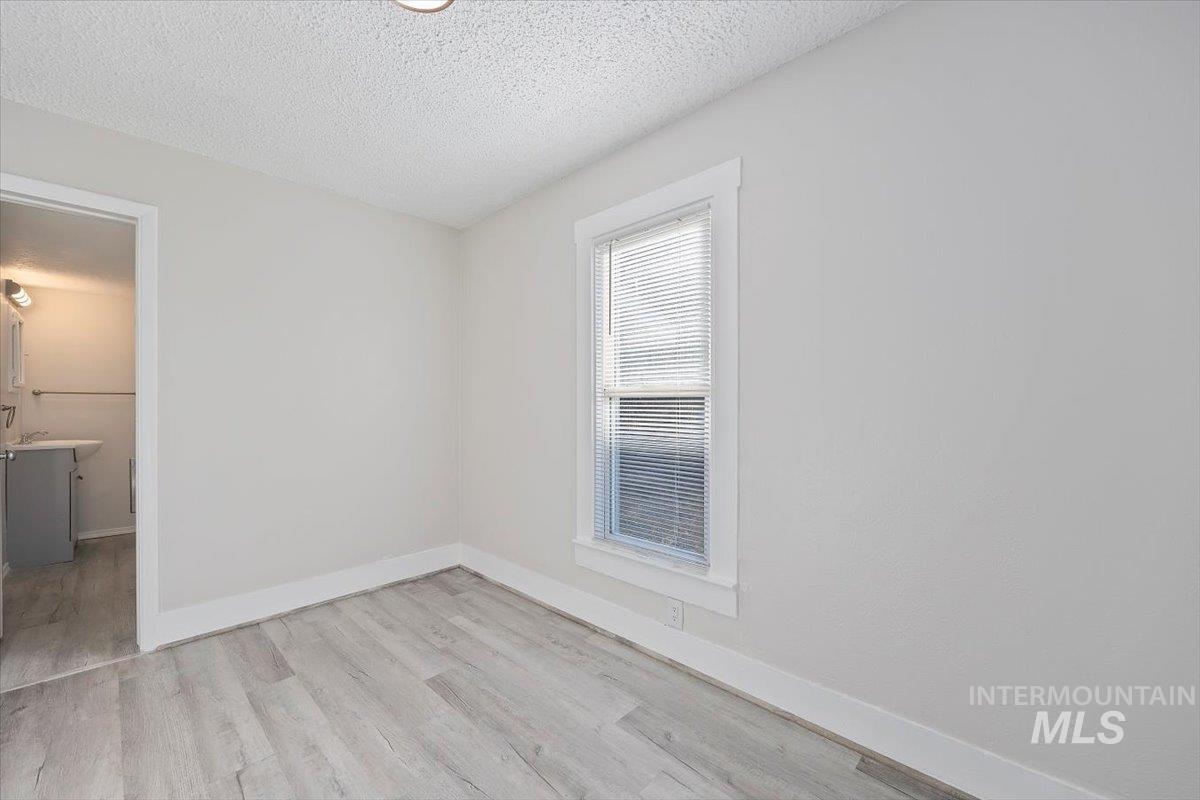 312 N 6th Ave