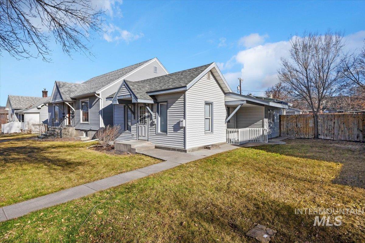 312 N 6th Ave