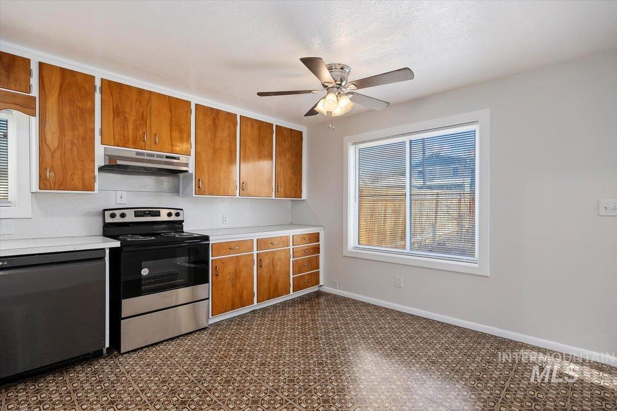 312 N 6th Ave