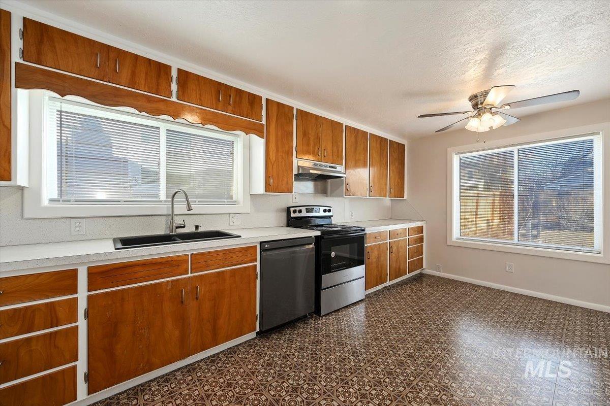312 N 6th Ave