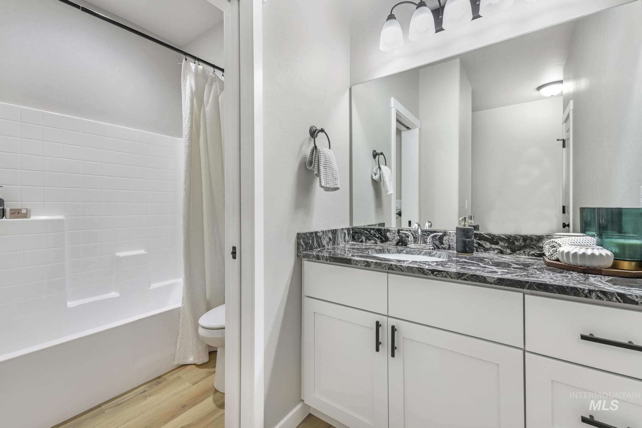 1565 Morning Dove Way