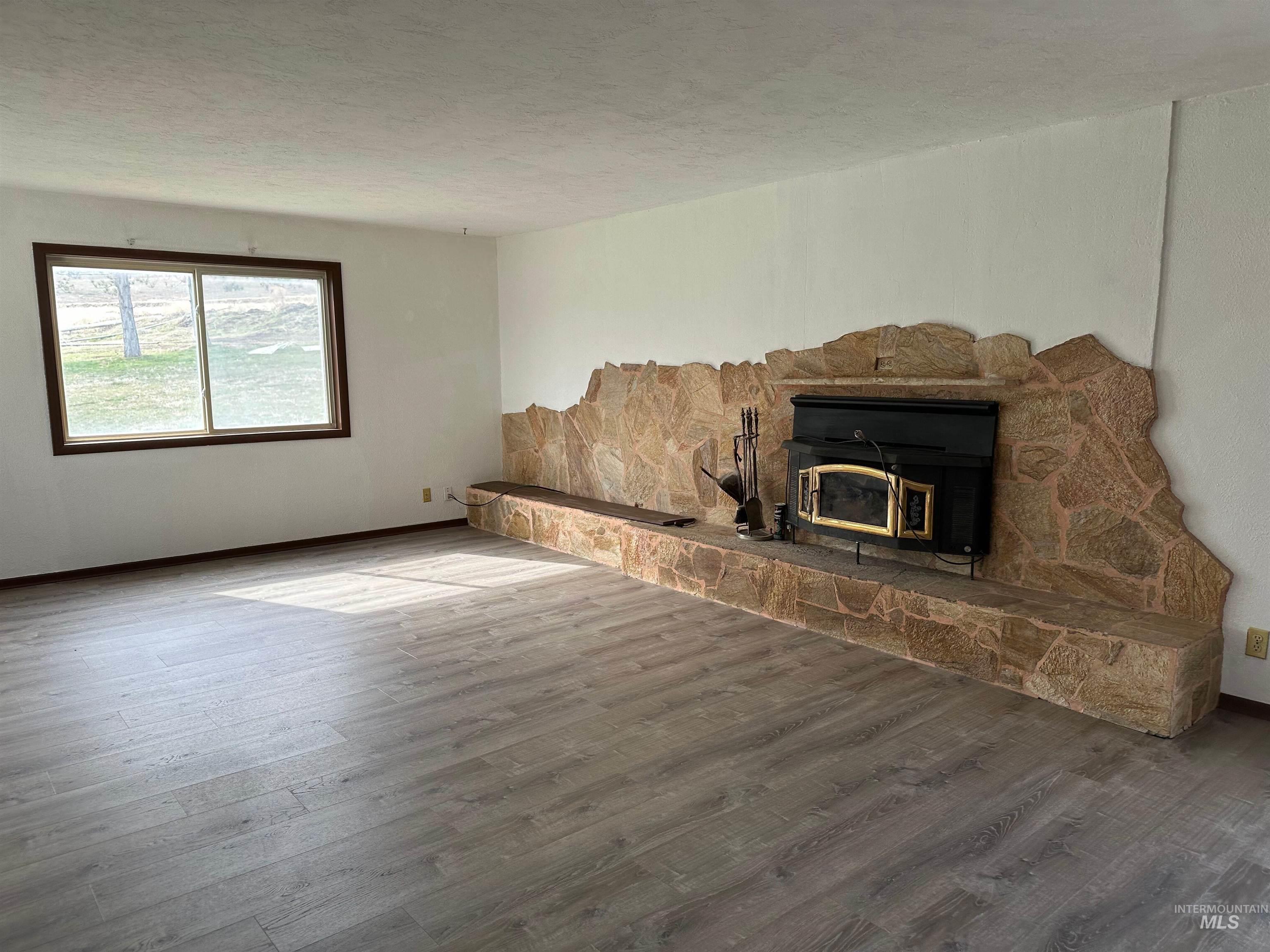 2891 E Murphy Springs Rd