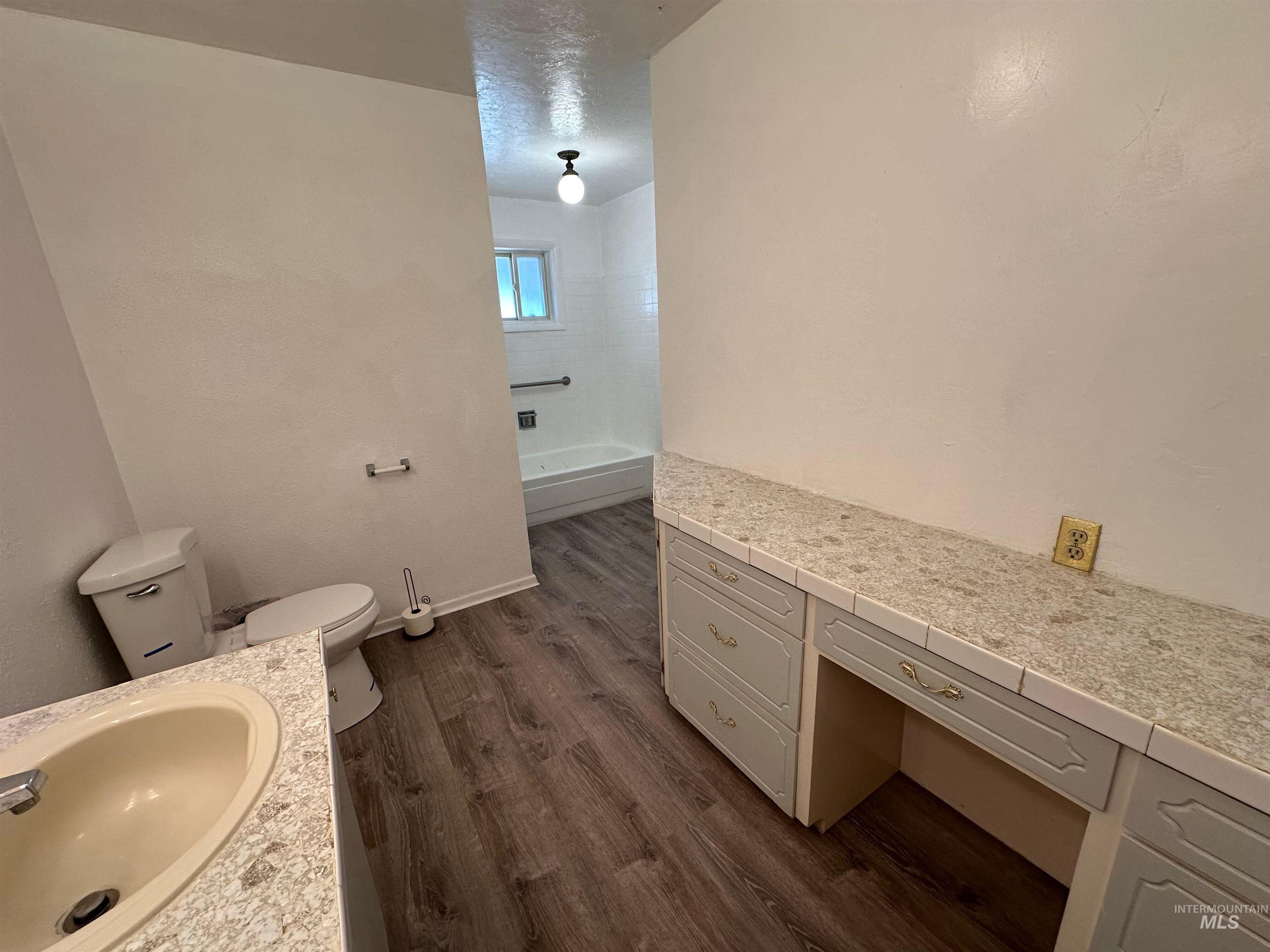 2891 E Murphy Springs Rd