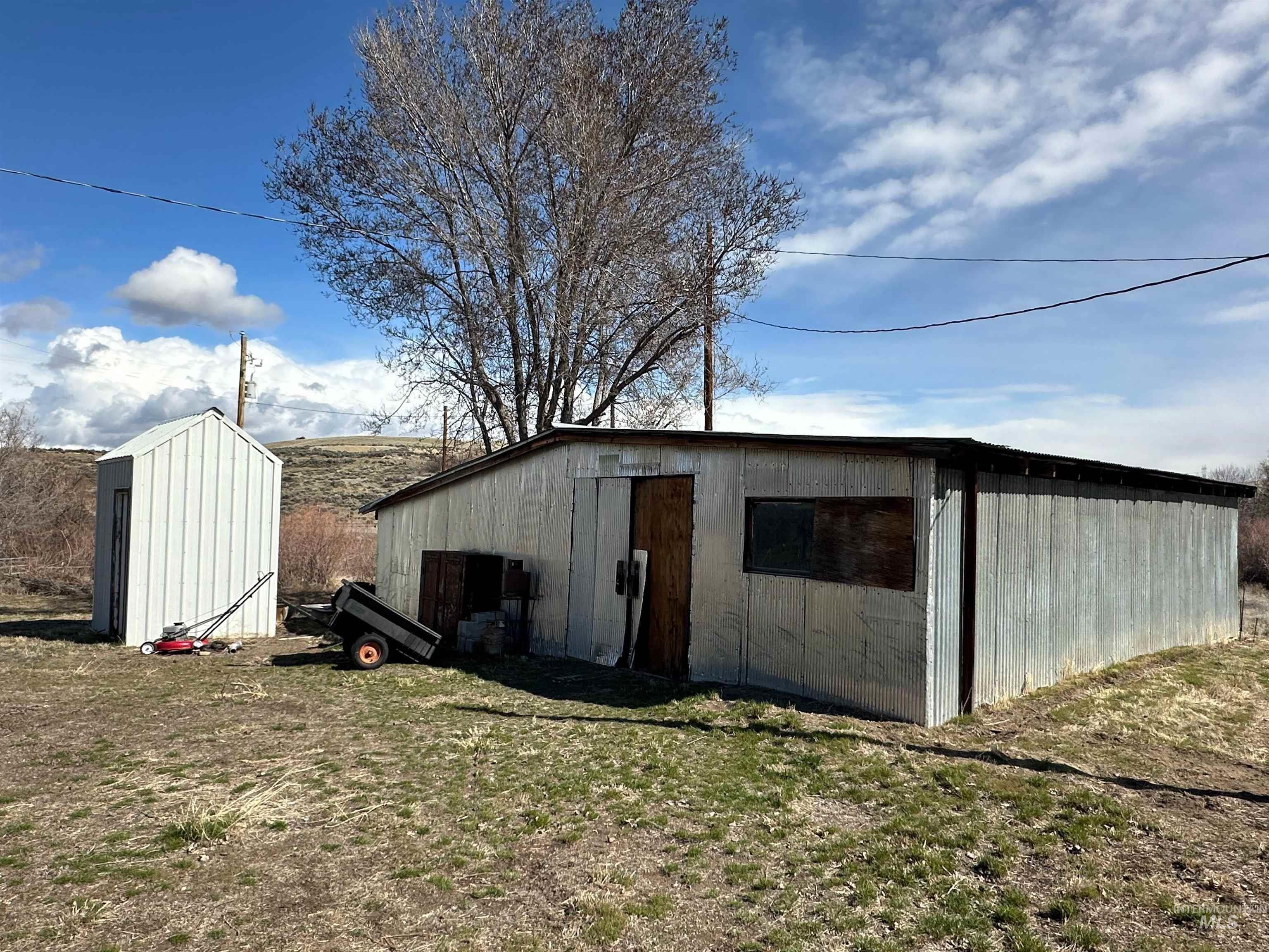 2891 E Murphy Springs Rd