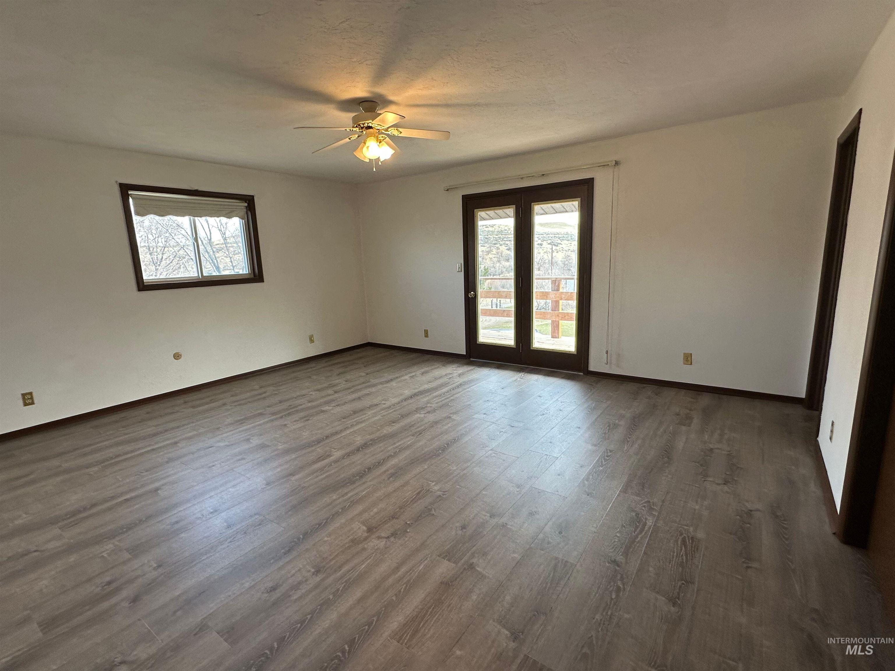 2891 E Murphy Springs Rd