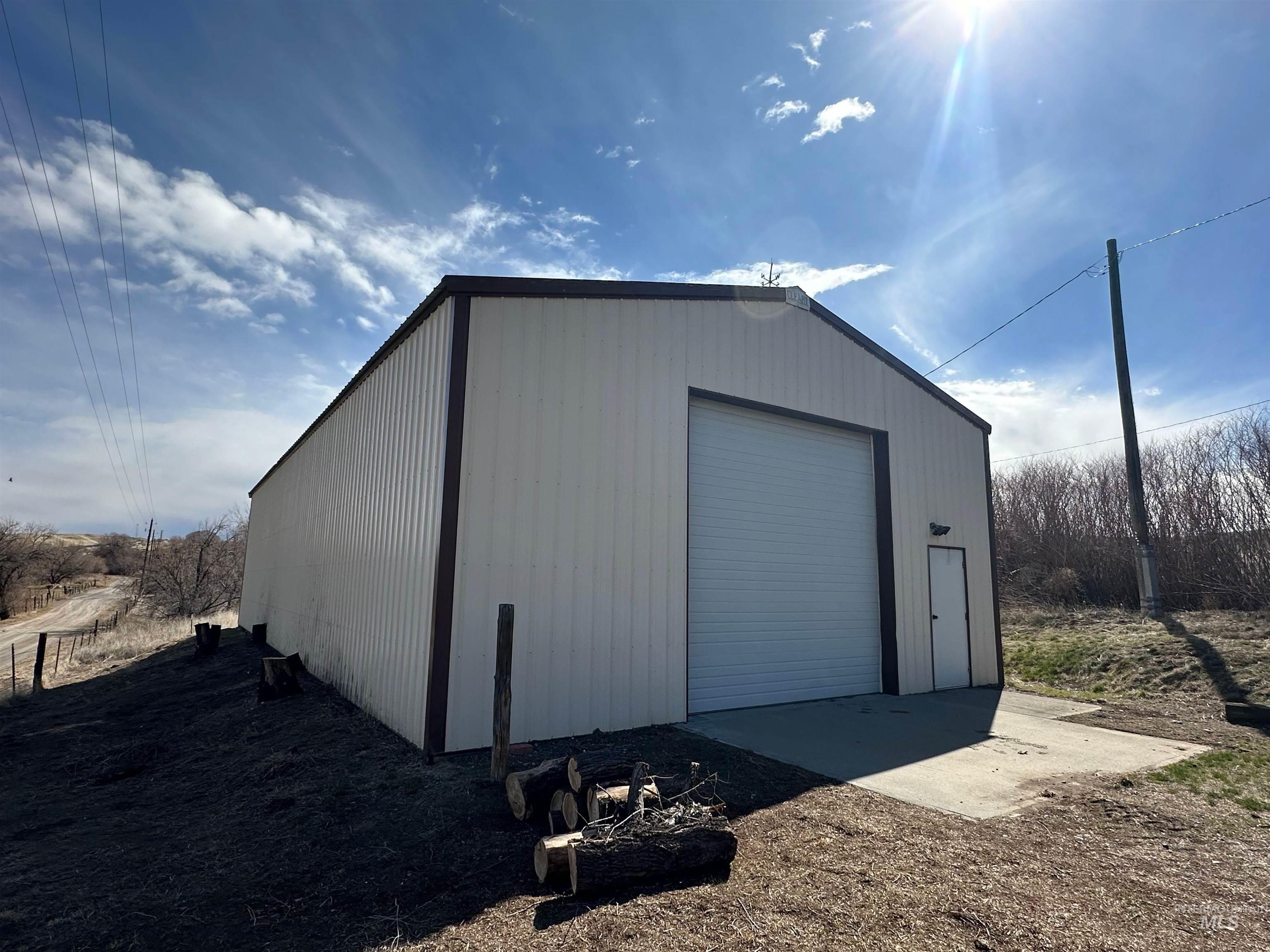 2891 E Murphy Springs Rd