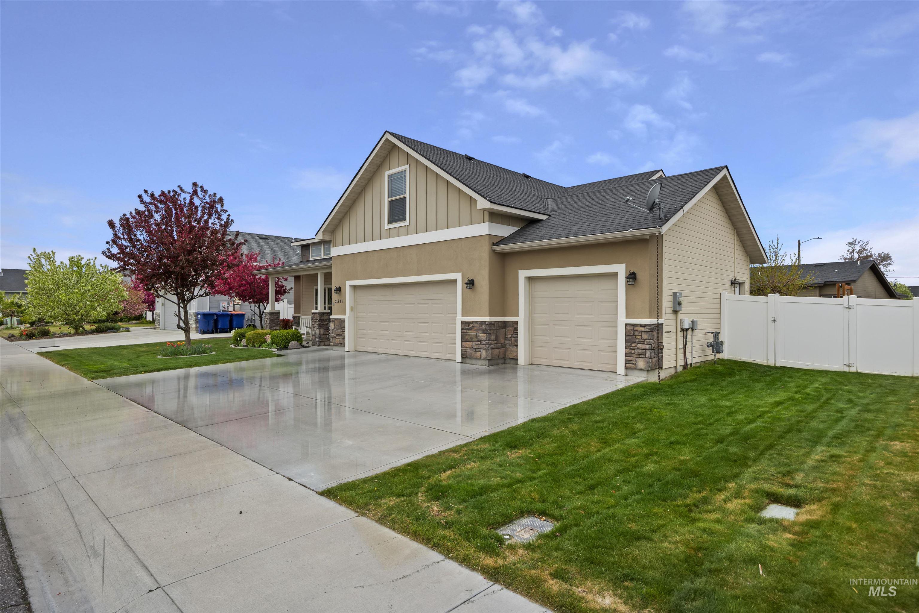 2341 Independence St