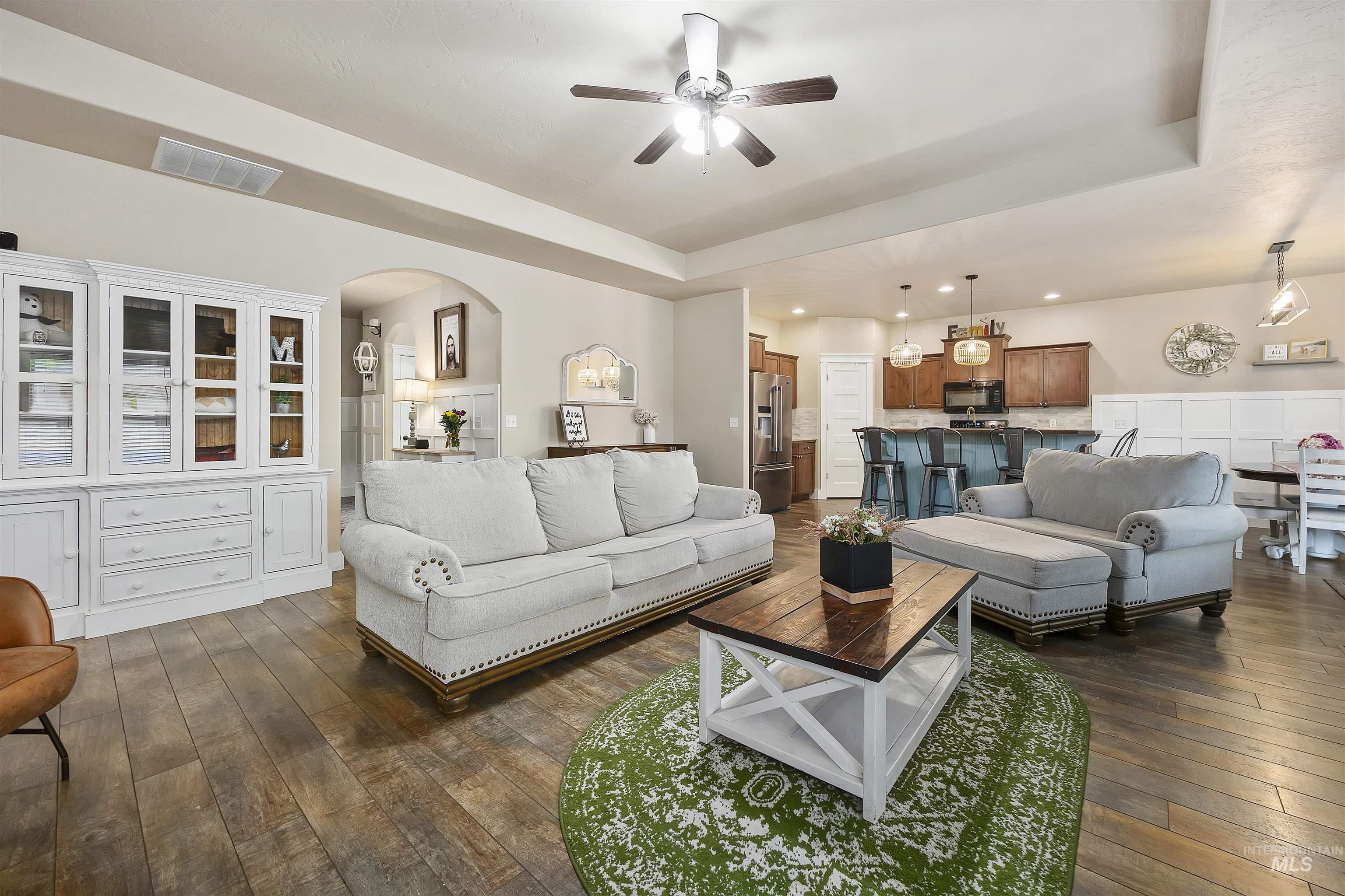 2341 Independence St