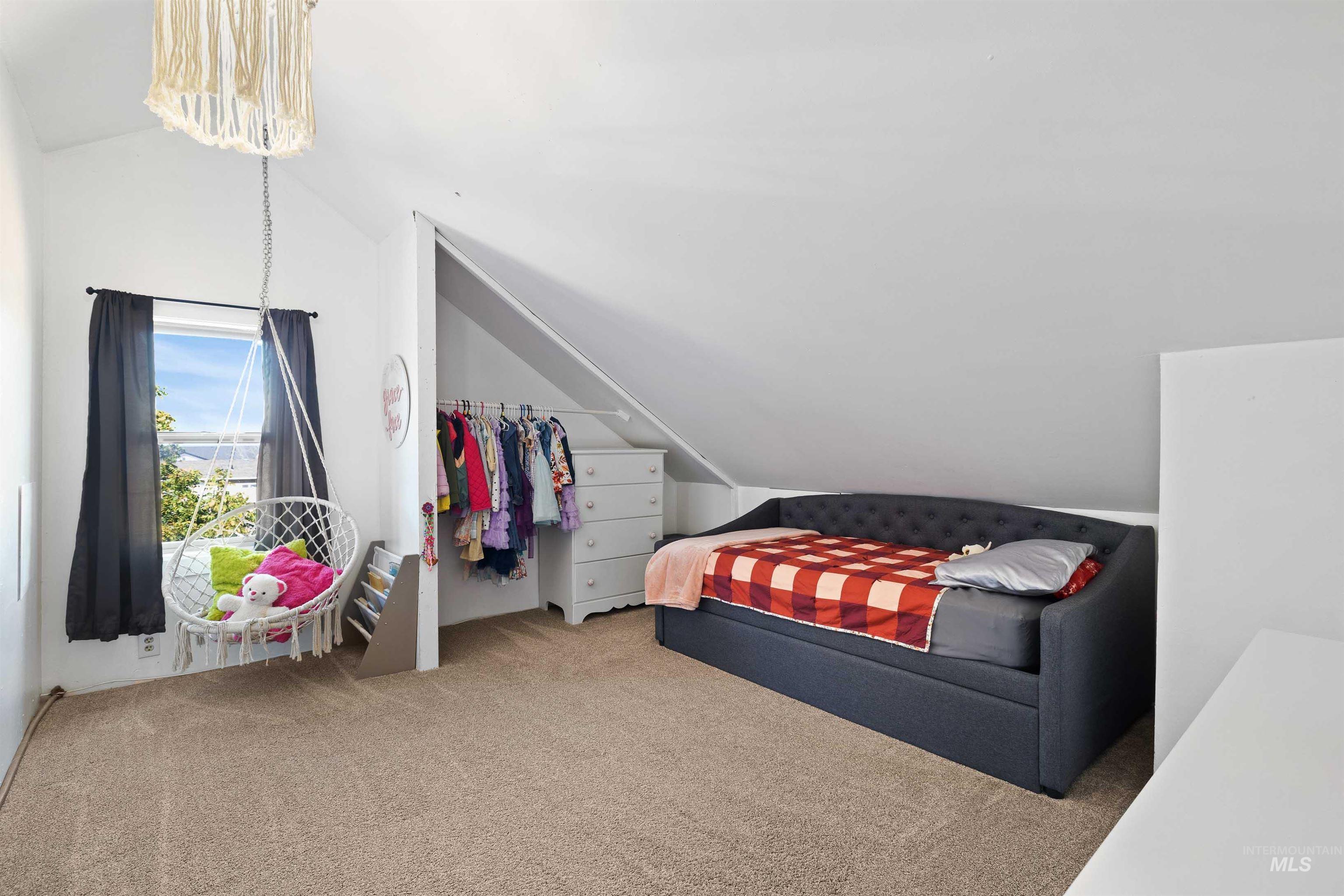 1339 S Washington St