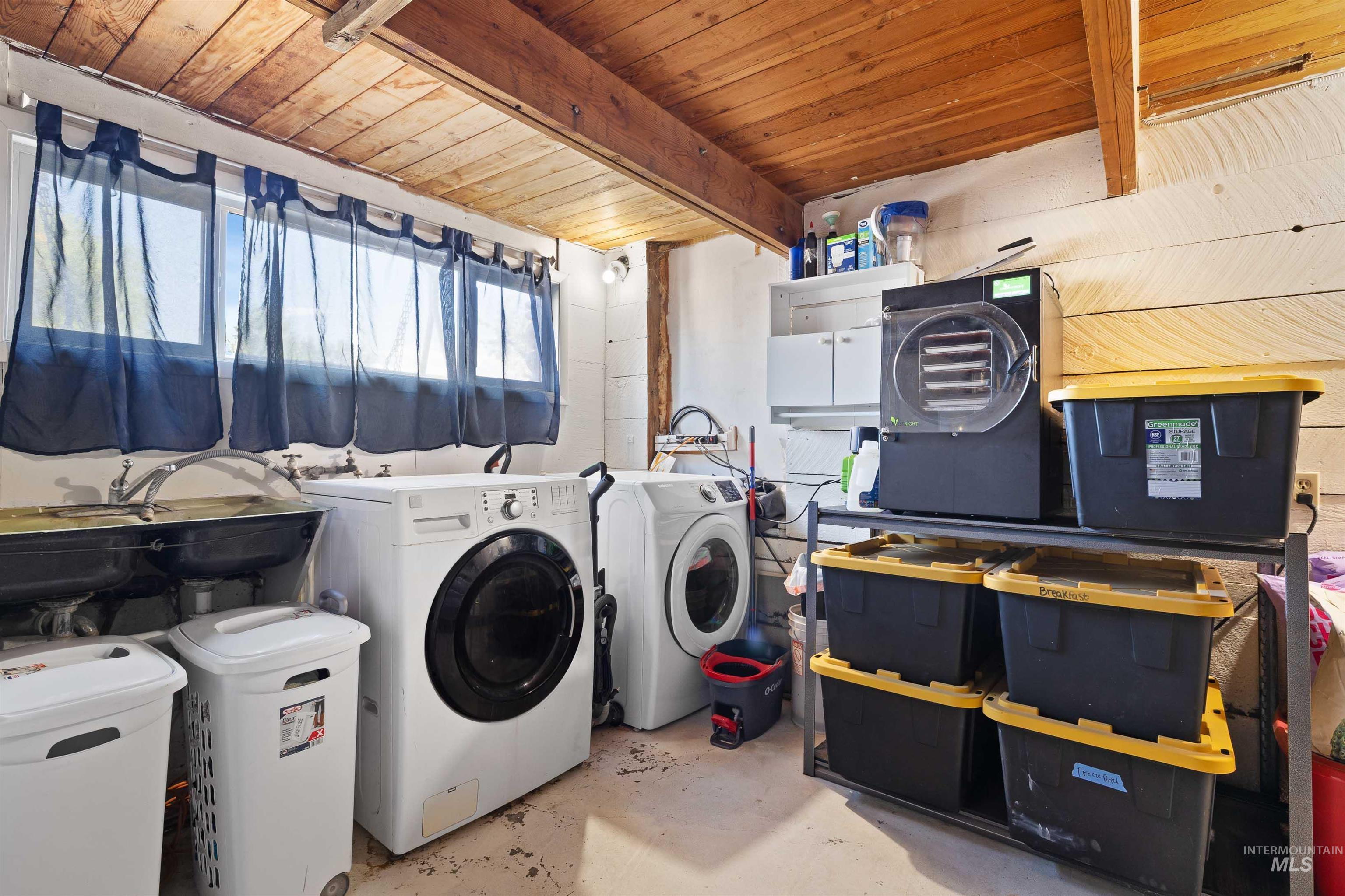 1339 S Washington St