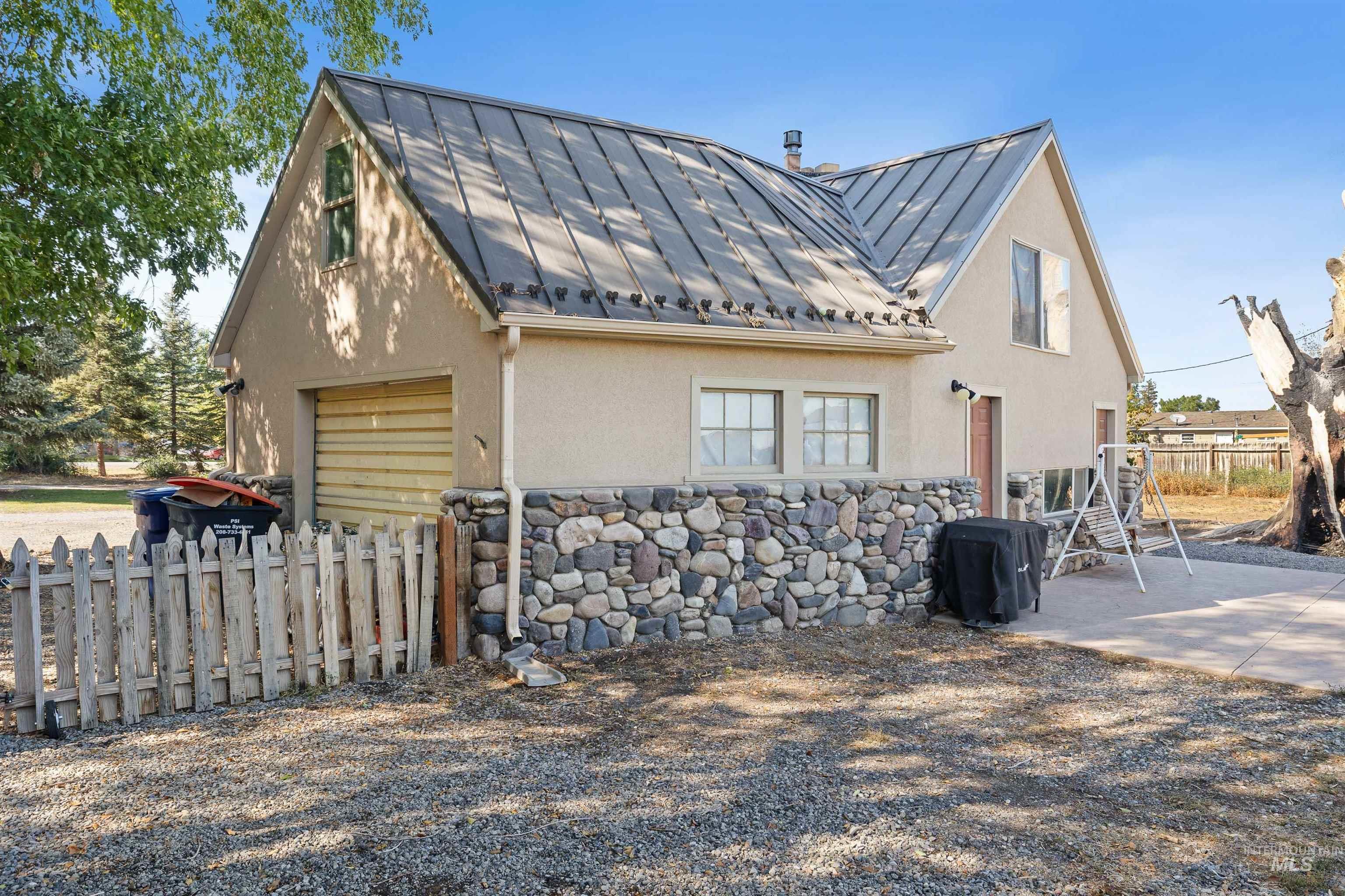 1339 S Washington St