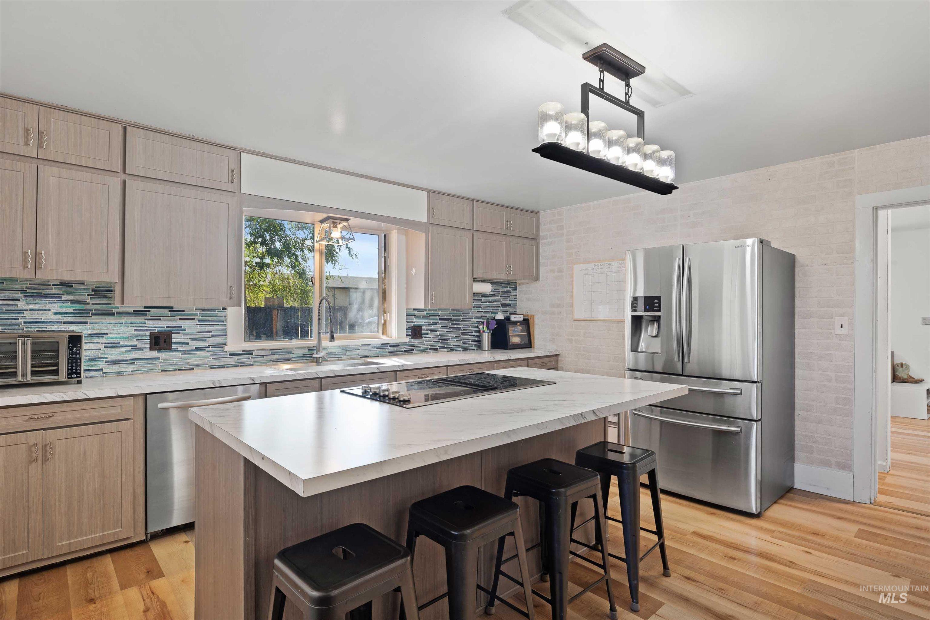 1339 S Washington St