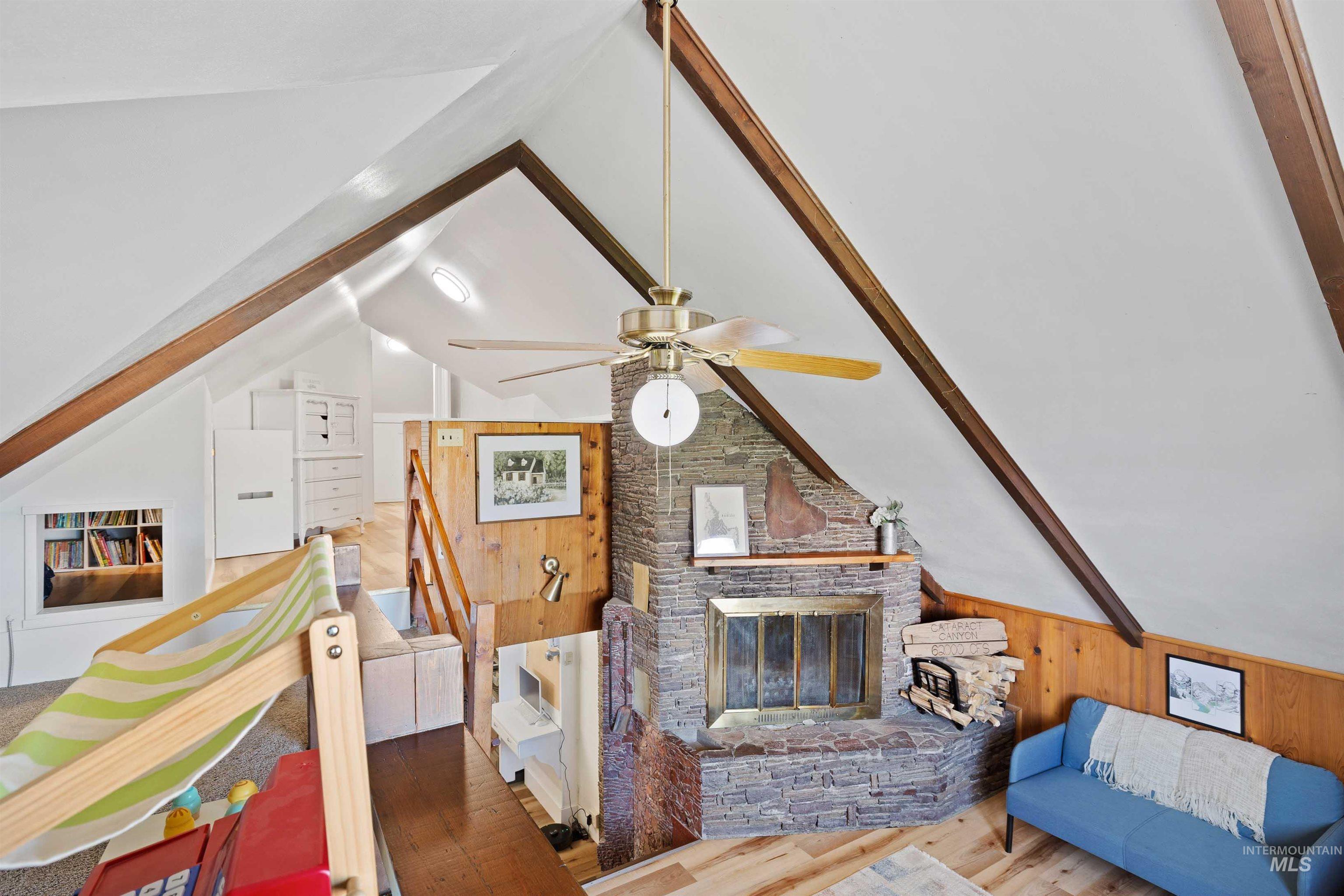 1339 S Washington St