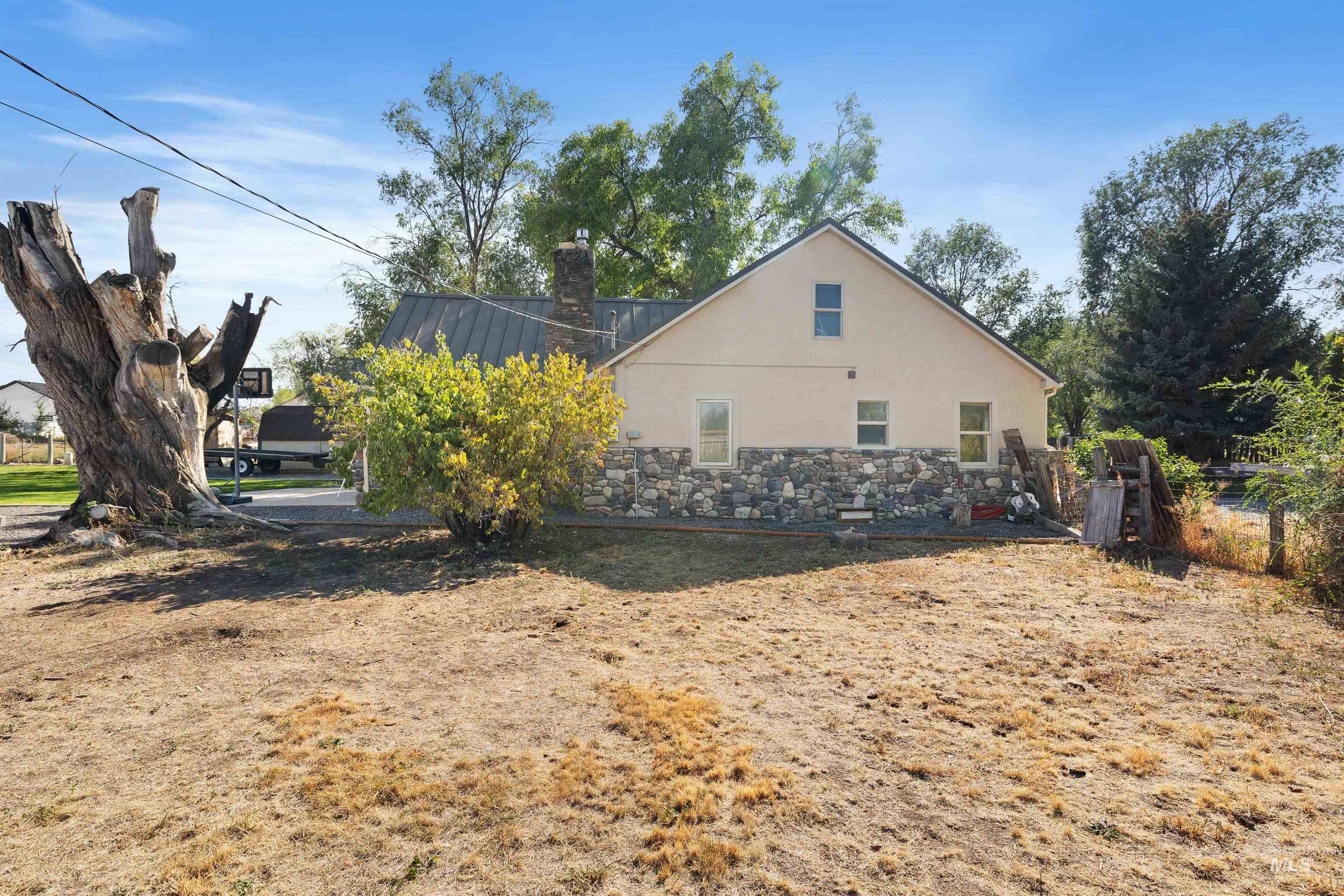 1339 S Washington St