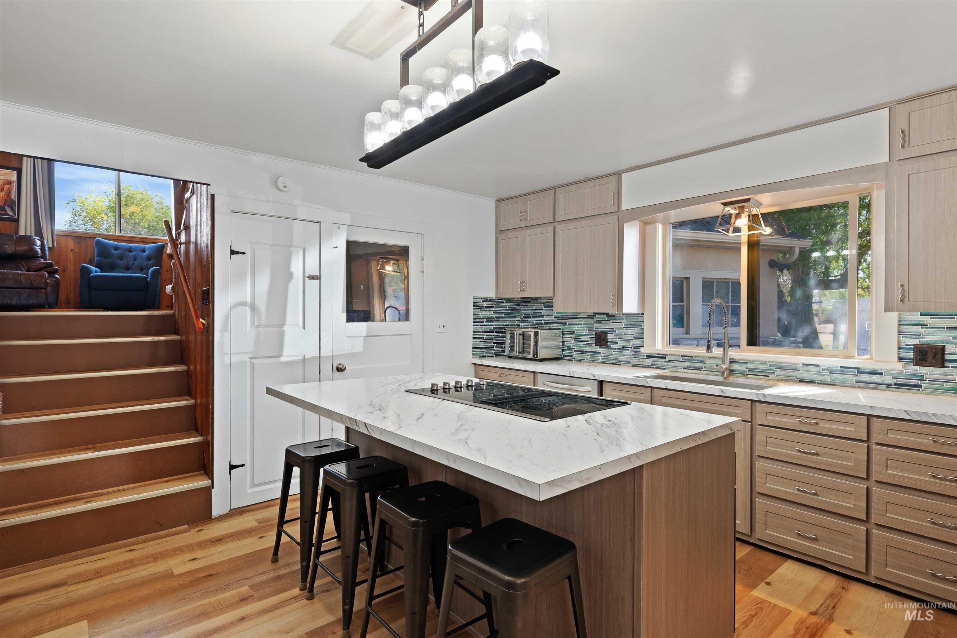 1339 S Washington St