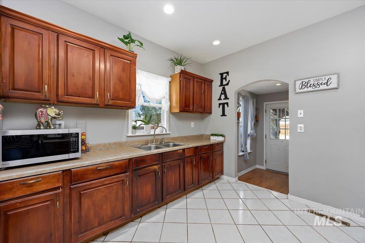 328 13th Ave. N
