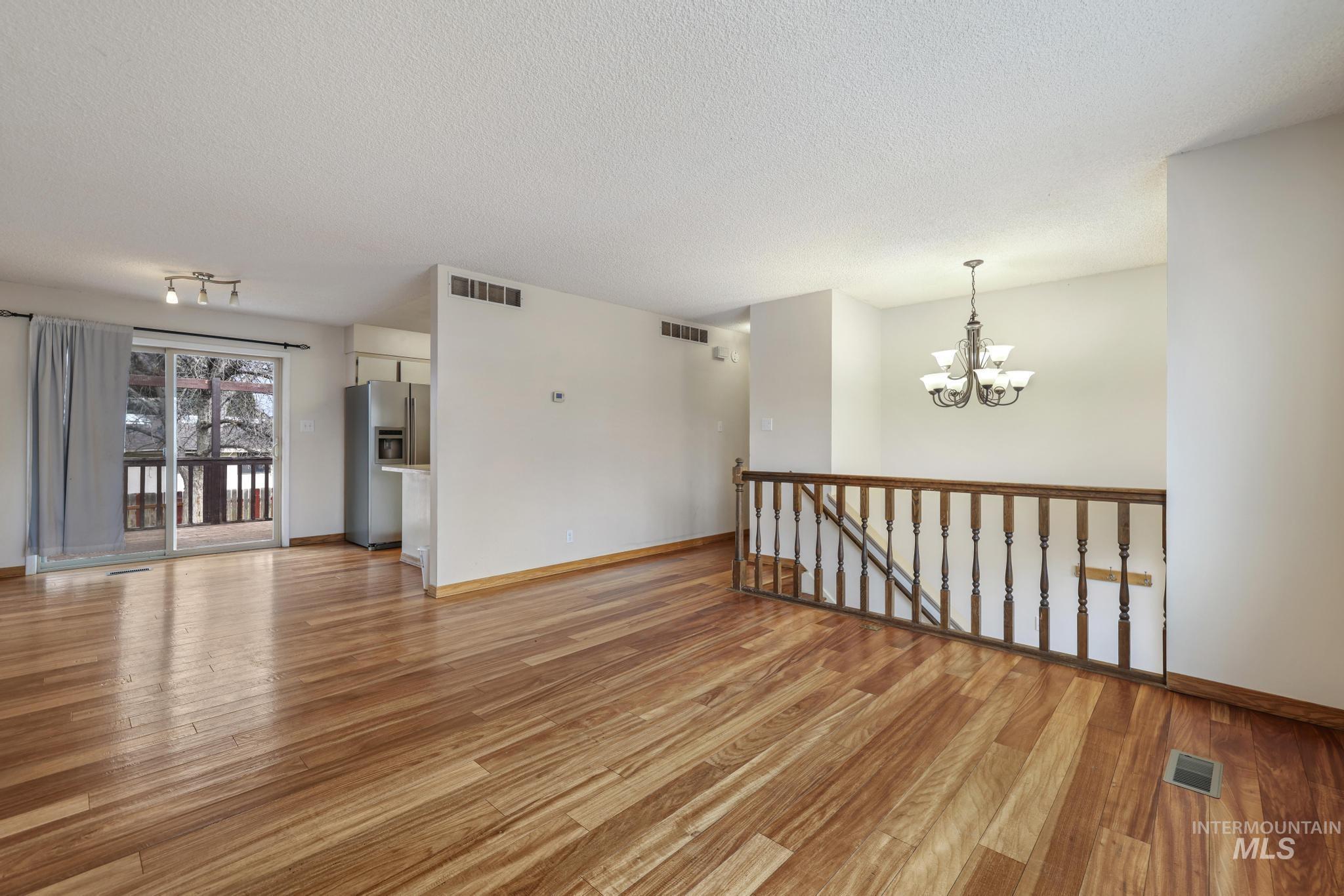 462 Parkway Circle