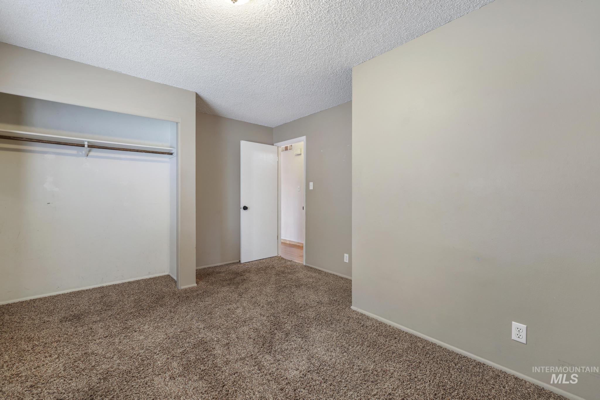 462 Parkway Circle