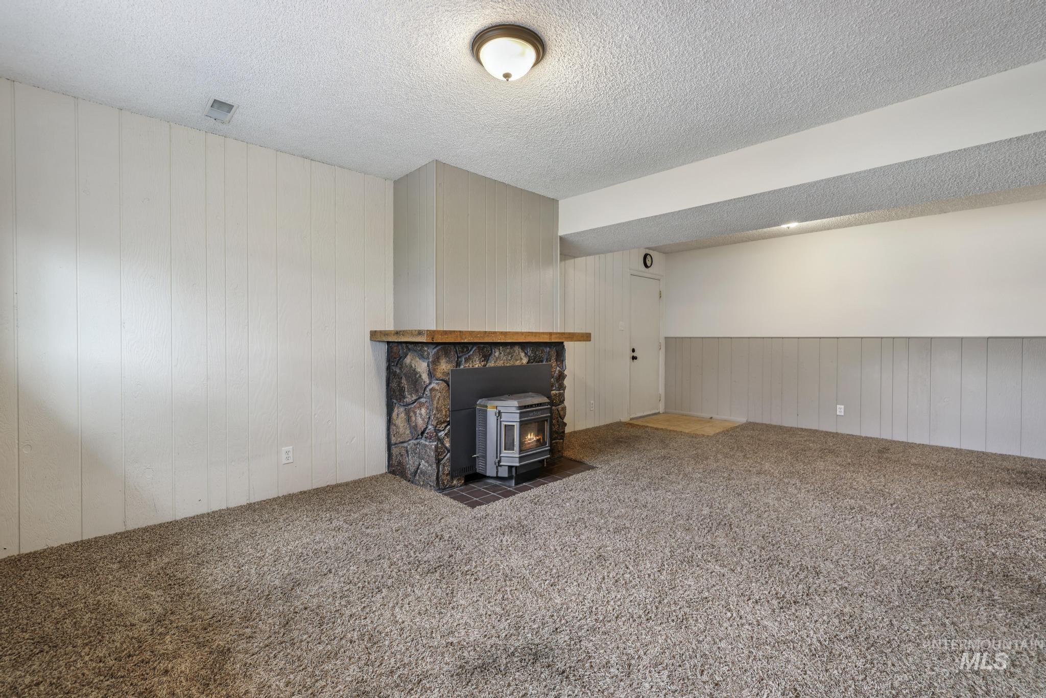462 Parkway Circle