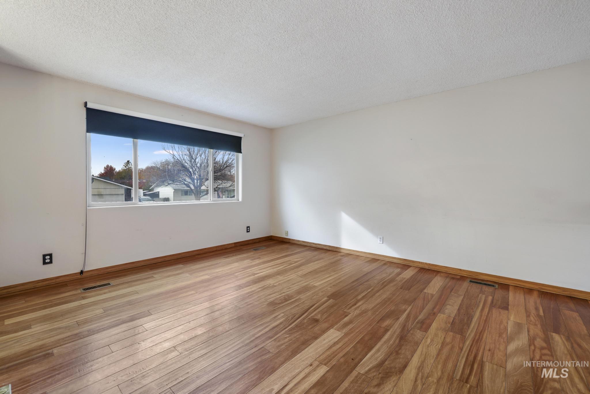 462 Parkway Circle