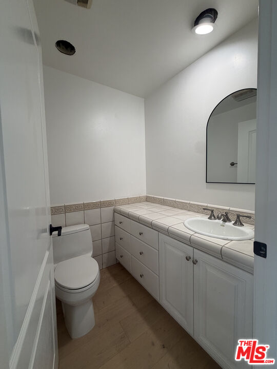 1450 S Beverly Dr Unit: 404